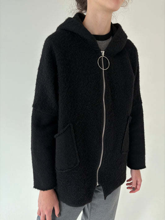 Jacheta neagră din boiled wool petite cu influențe sport în croi lejer