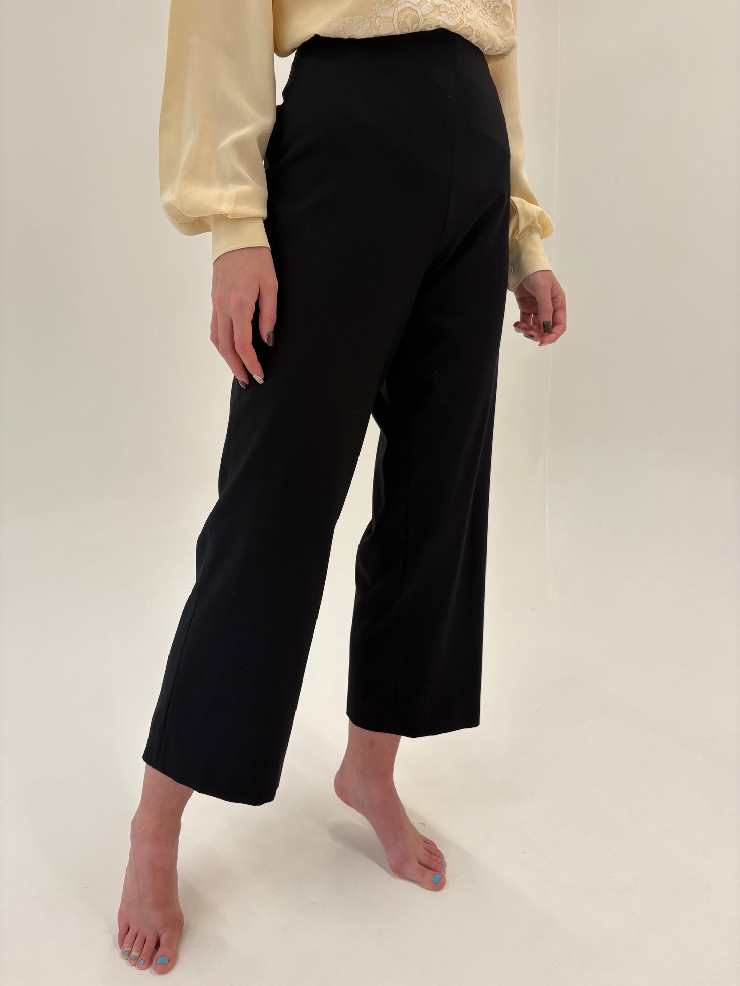 Pantaloni negri spre palazzo din lana extrafina de la zi la seară