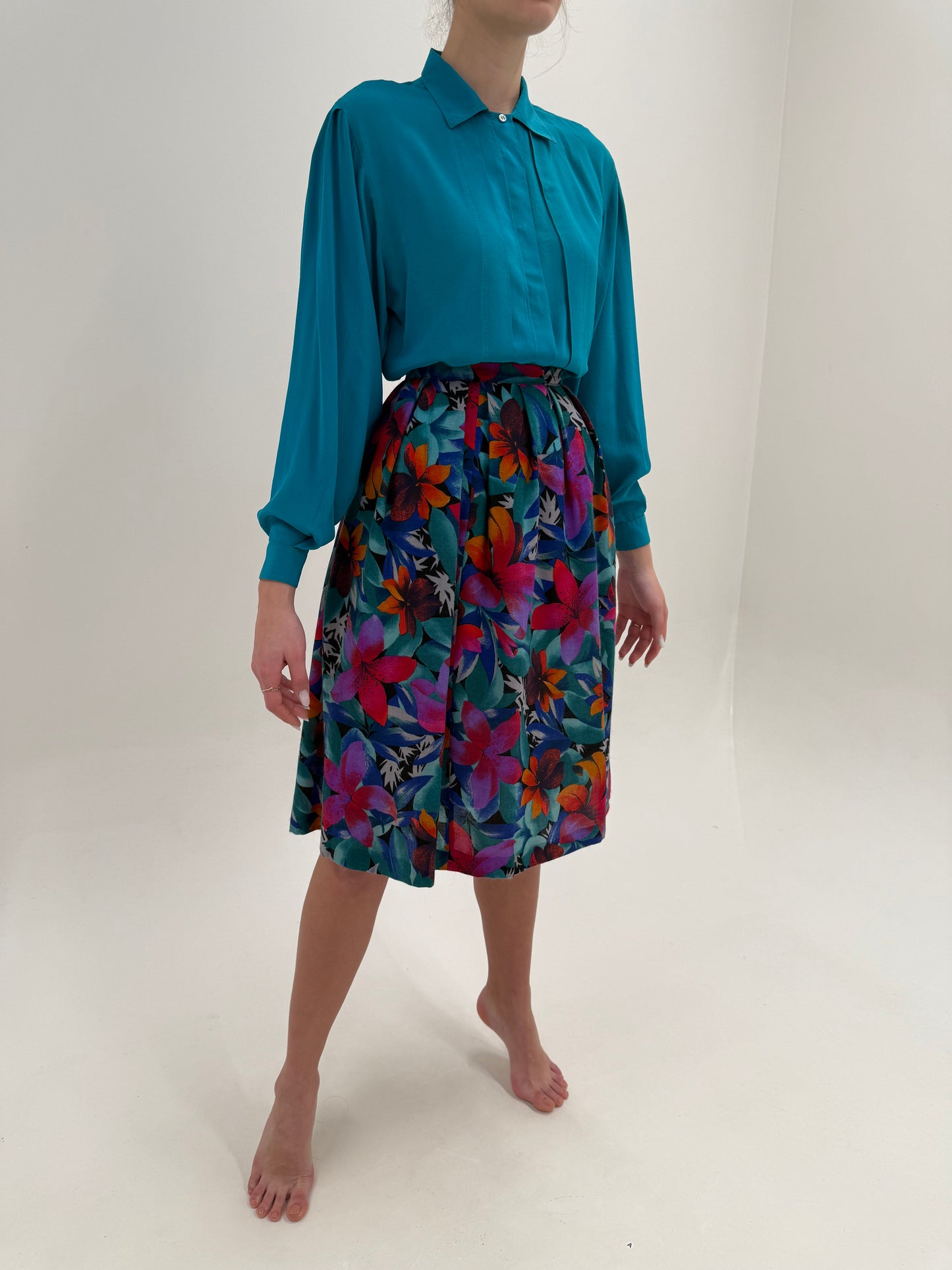 Fustă vintage în croi de ani 50 cu print floral superb in culori tari