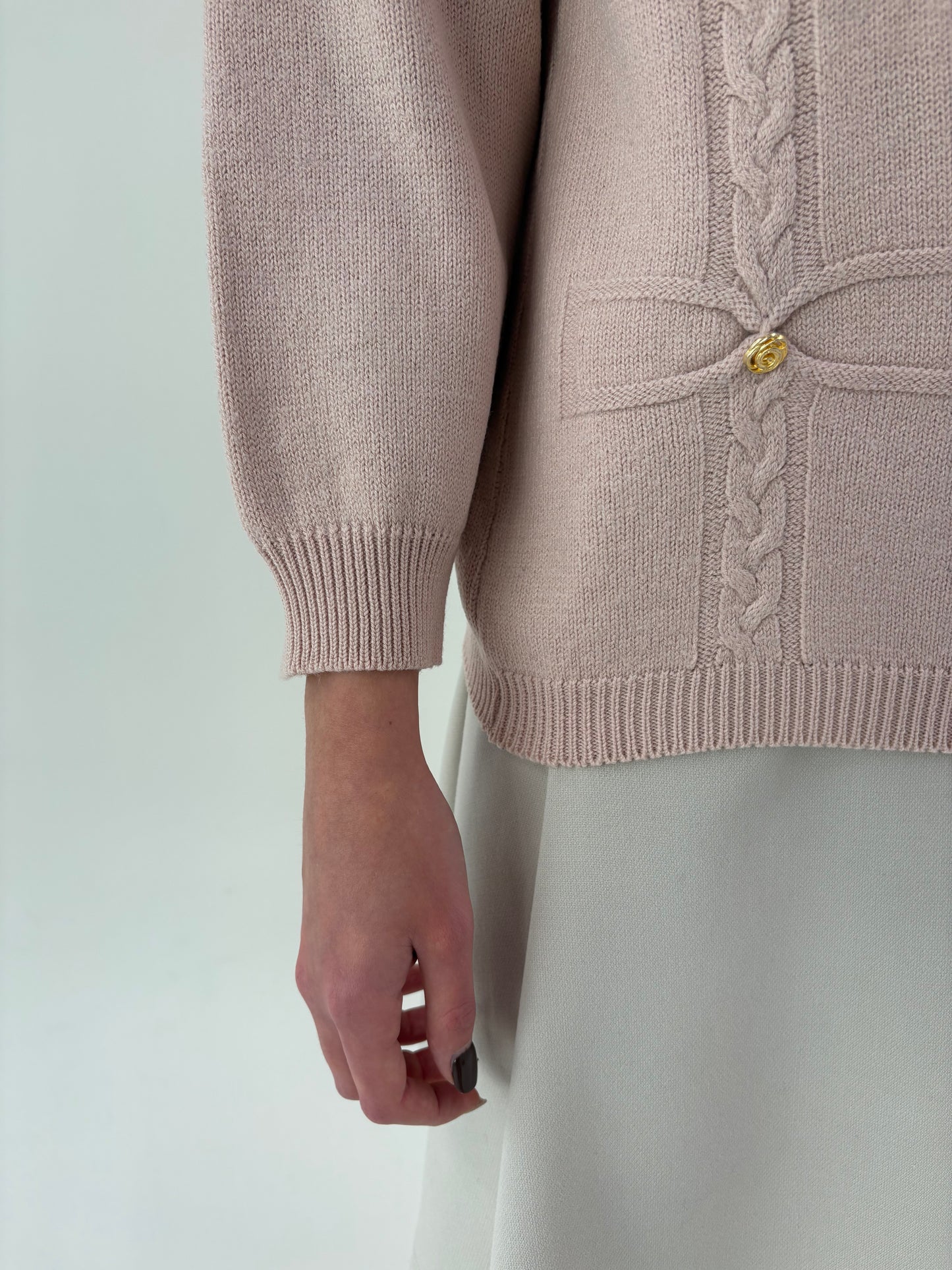 Cardigan petite din lana merino extrafina powder pink de gramaj mare