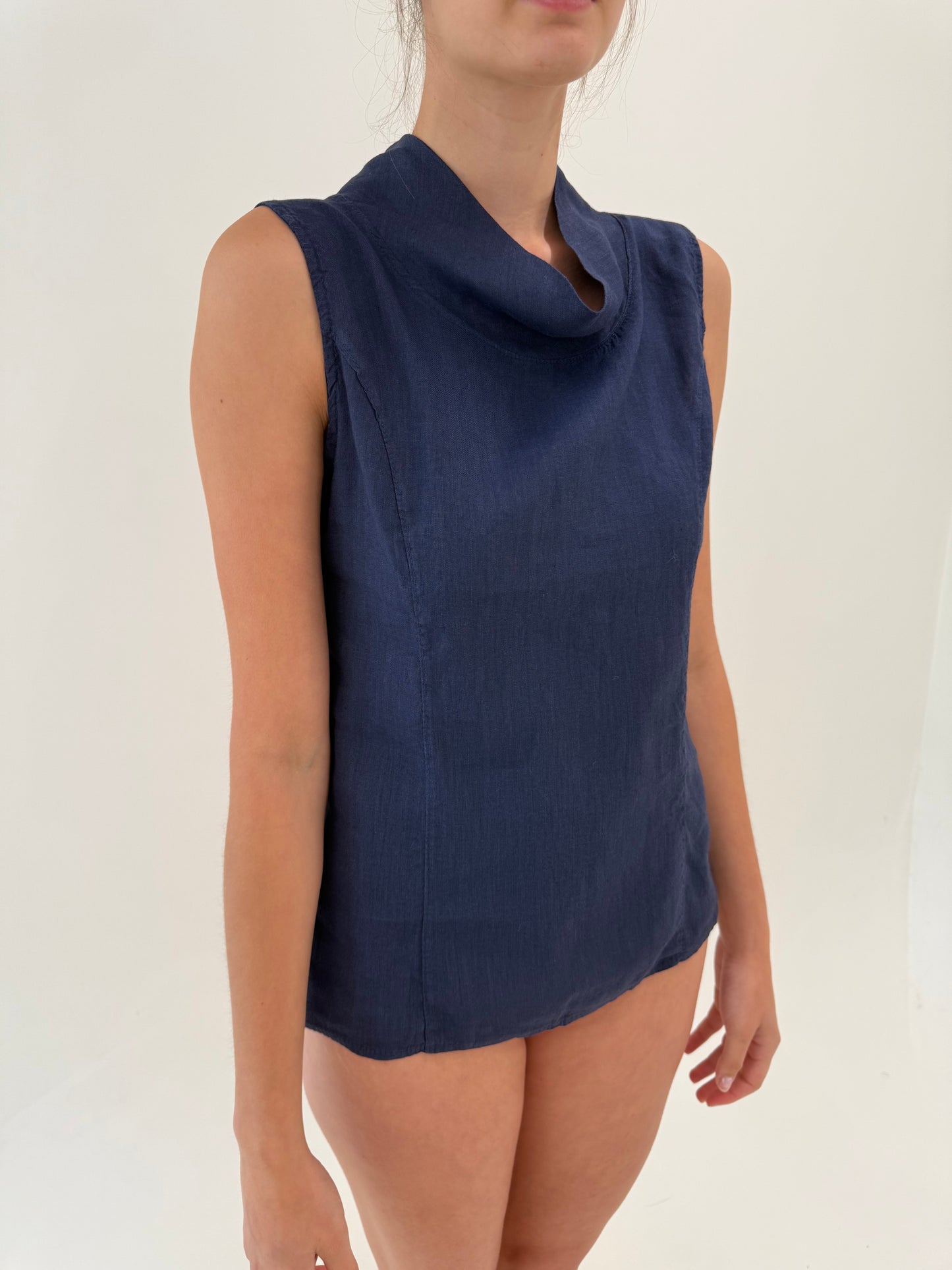 Top italian în croi minimalist Navy Blue din cu decolteu bărcuță