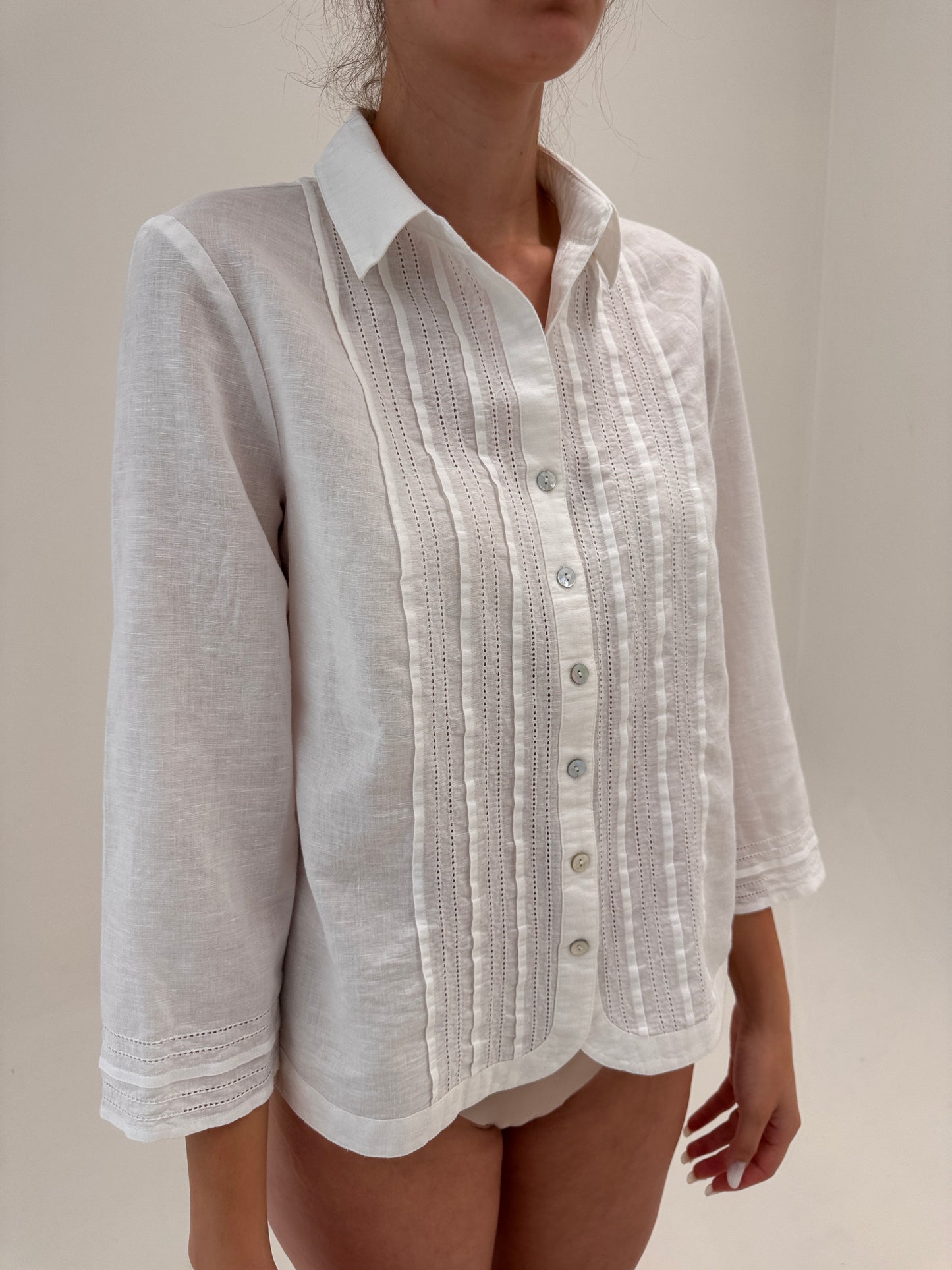 Cămașa din pânză premium de in și bumbac cu broderie manuală delicată