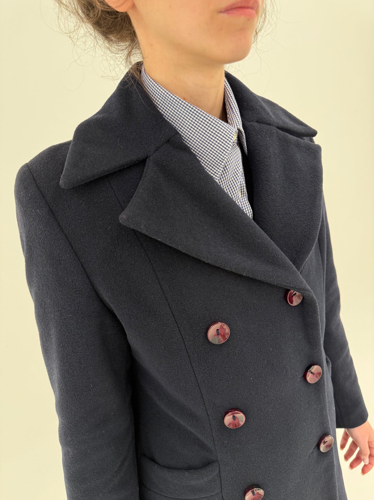 Palton cu închidere dublă și revere late din stofă plină cu extrafina