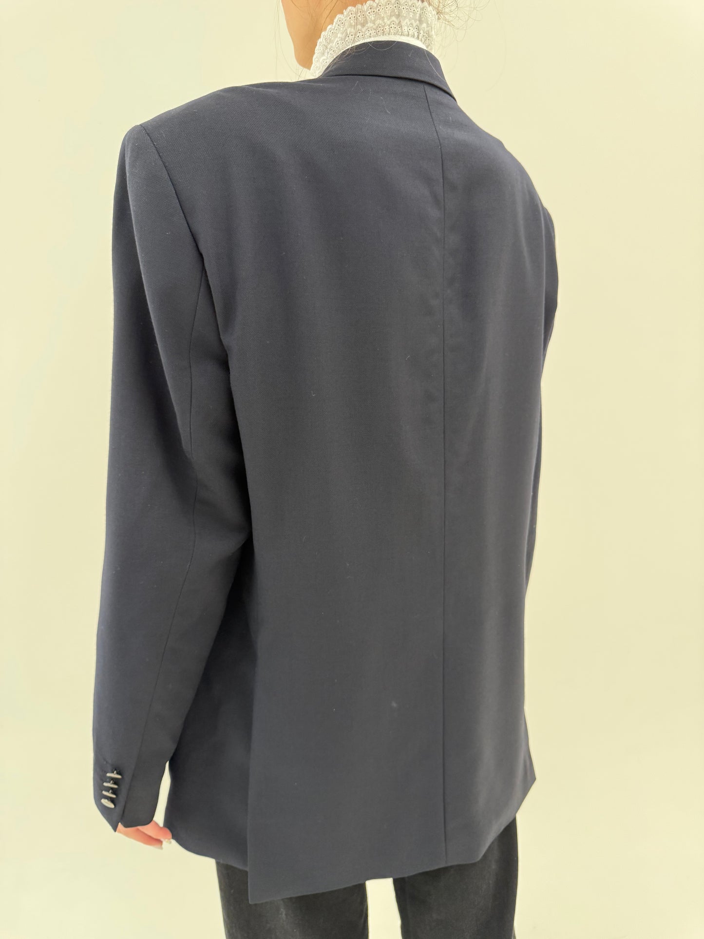 Sacou Hugo Boss de sezon cald în croi actual
