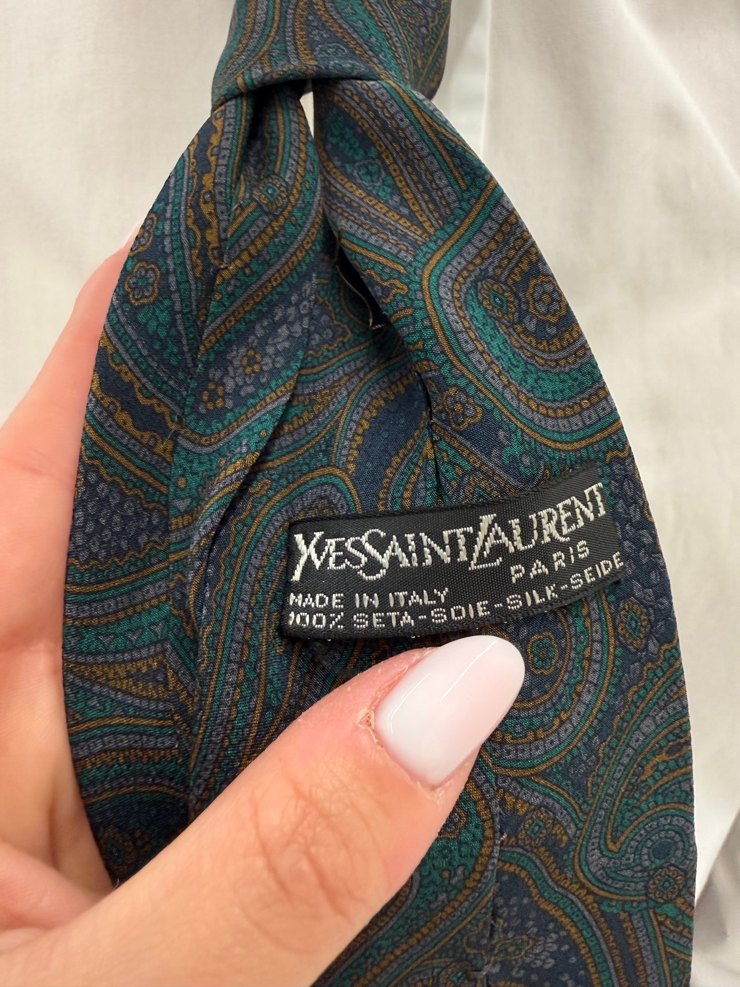 Cravata slim Yves Saint Laurent din mătase naturală