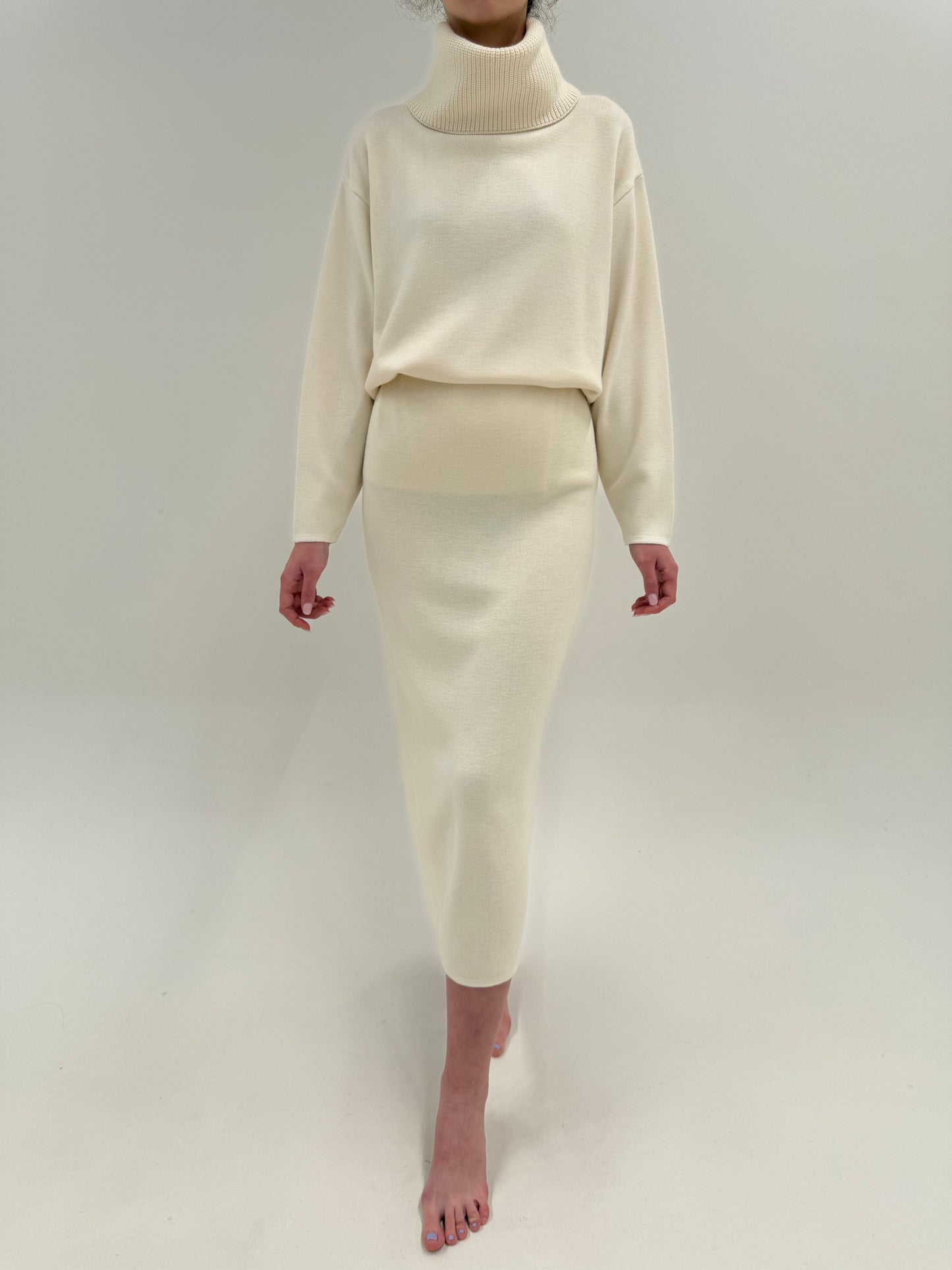 Set butter white din 3 piese de lana merino extrafina cu fustă maxi