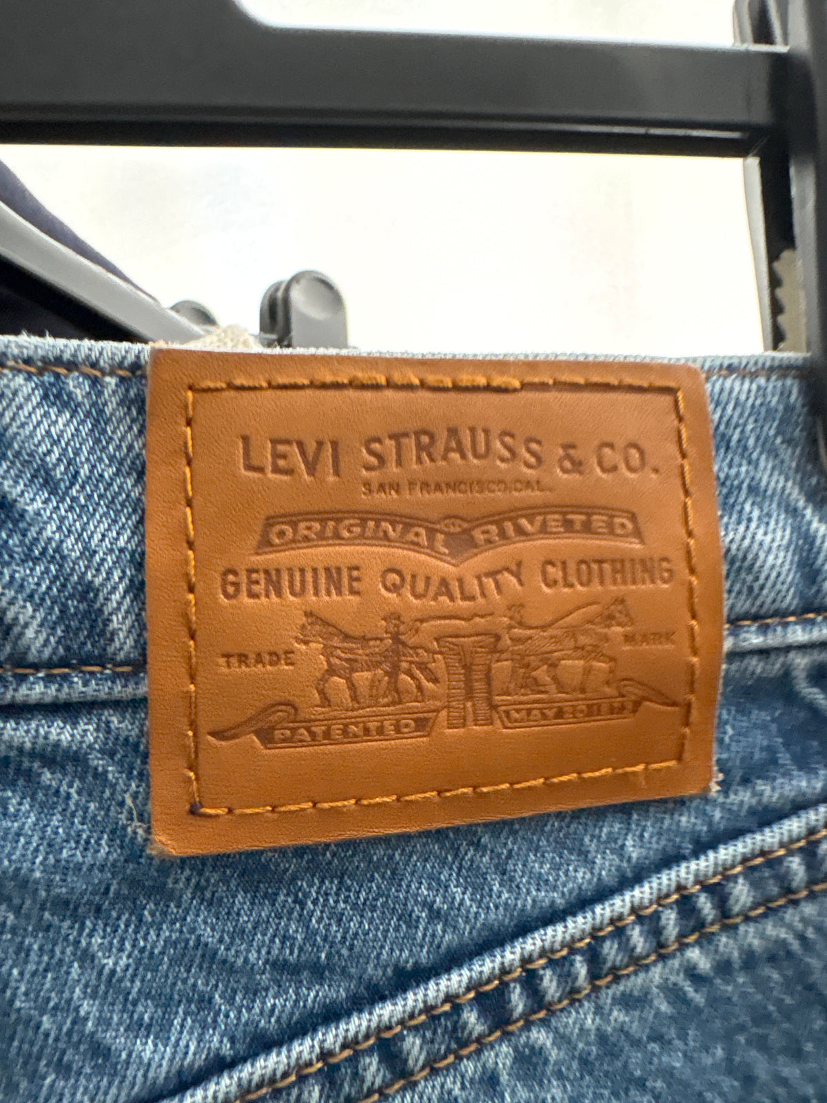 Jeans Levi’s ‘Ribcage Bell’ evazați cu talie ultra înaltă classic wash