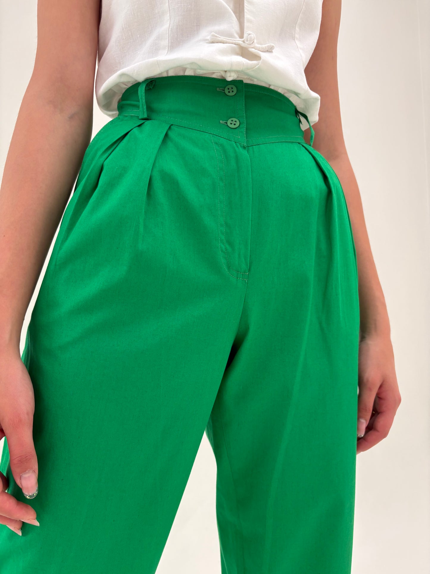 Pantaloni vintage italienești cu talie ultra înaltă și pense din poplin