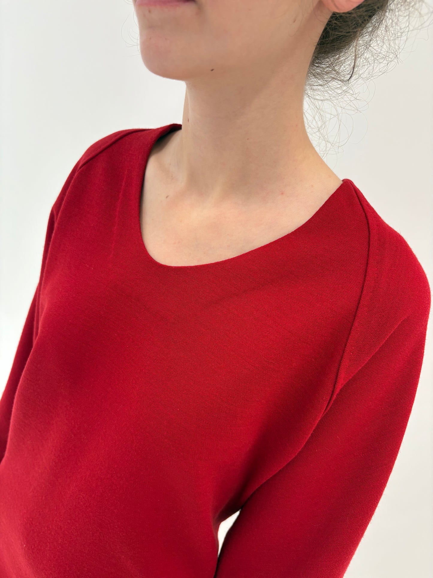 Rochie Old vintage cherry red anii 80 din lana extrafina de la zi la seară