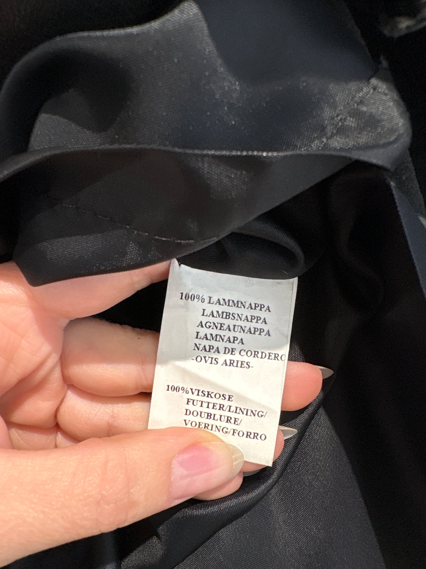 Fustă Escada din piele naturală Nappa plisată extrem de moale și fină