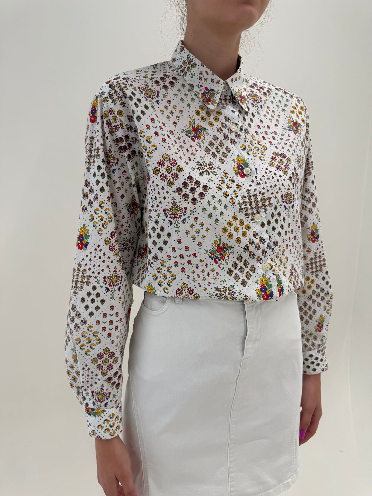 Cămașa de brand luxury vintage Cacharel din panzica de bumbac extrem de fină