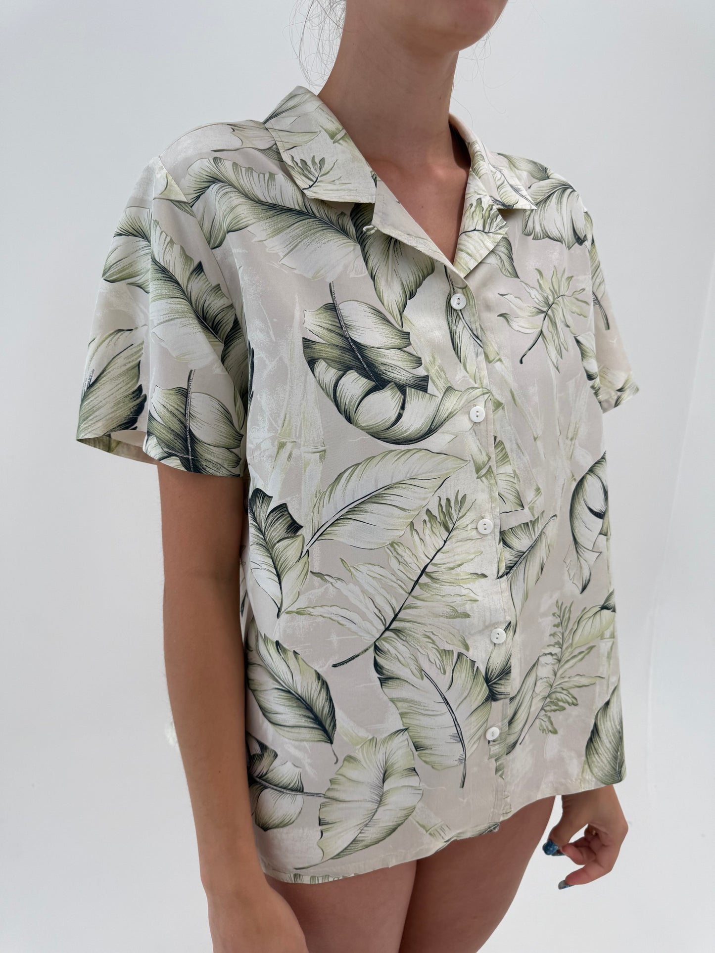 Cămașa din mătase naturală cu print sueoeb organic în nuanțe de verde