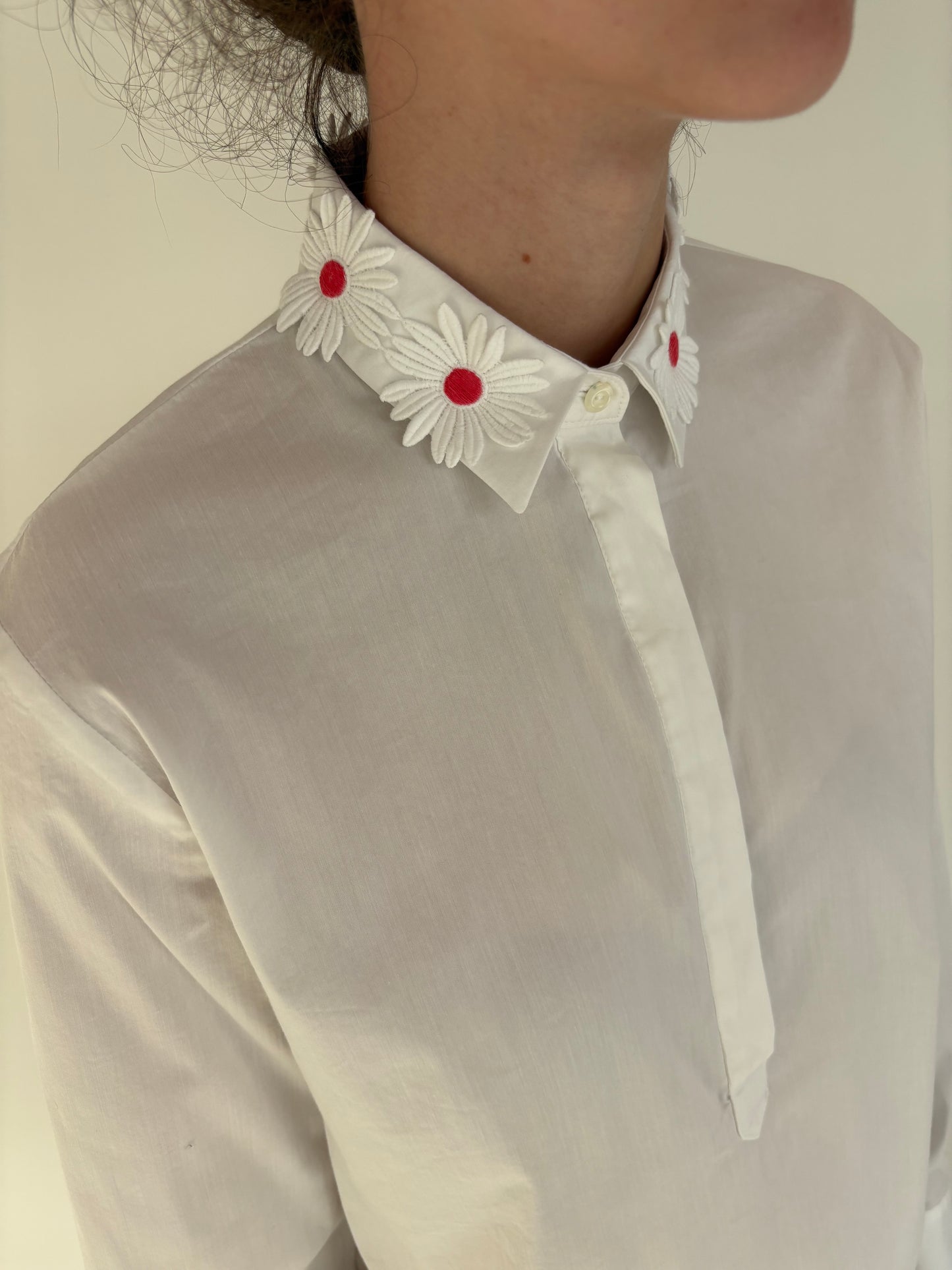 Cămașa premium cu floricele 3D din poplin ușor strech de bumbac