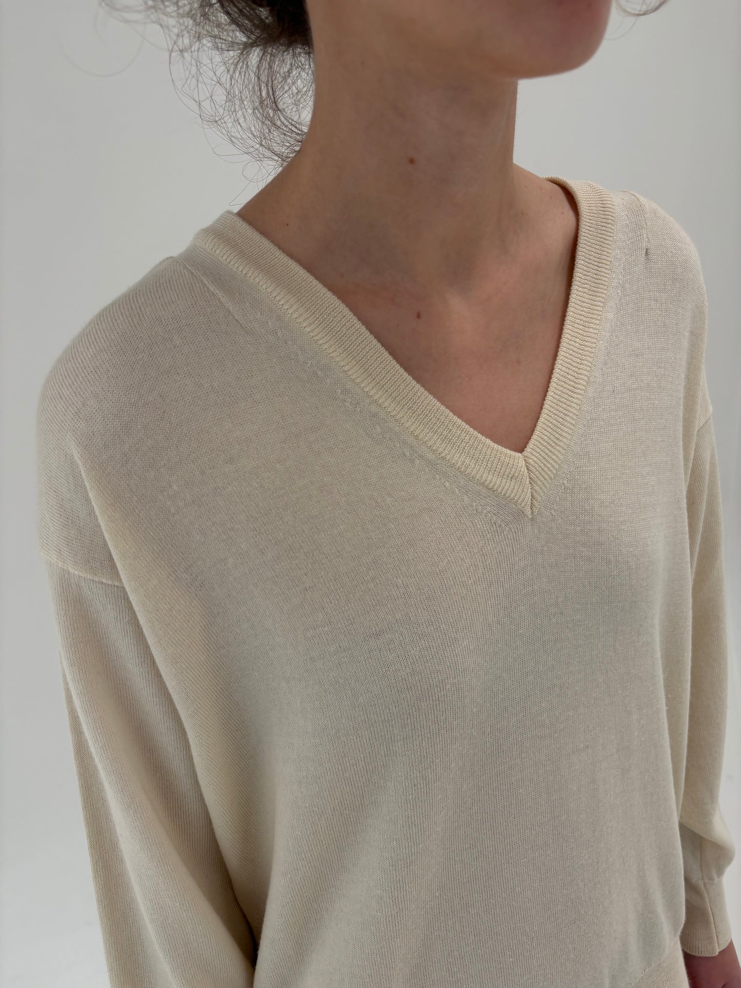 Pulover butter white italian din lana merino de gramaj mare în croi lejer