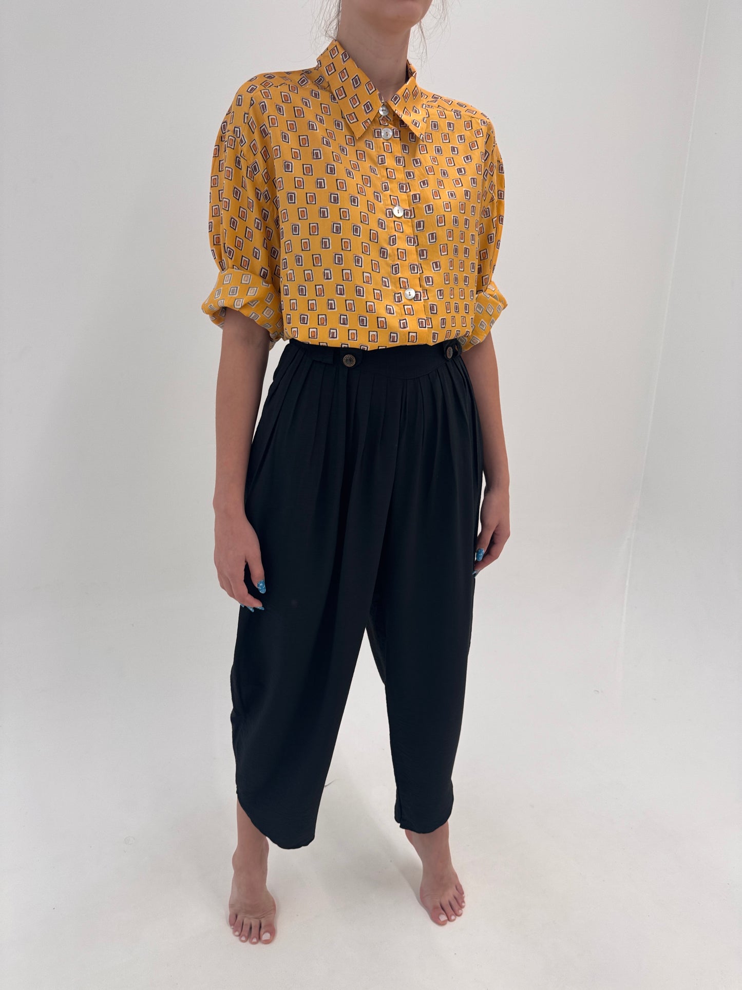 Pantaloni vintage negri în croi super drapat tip baloon cu talie extrem de înaltă