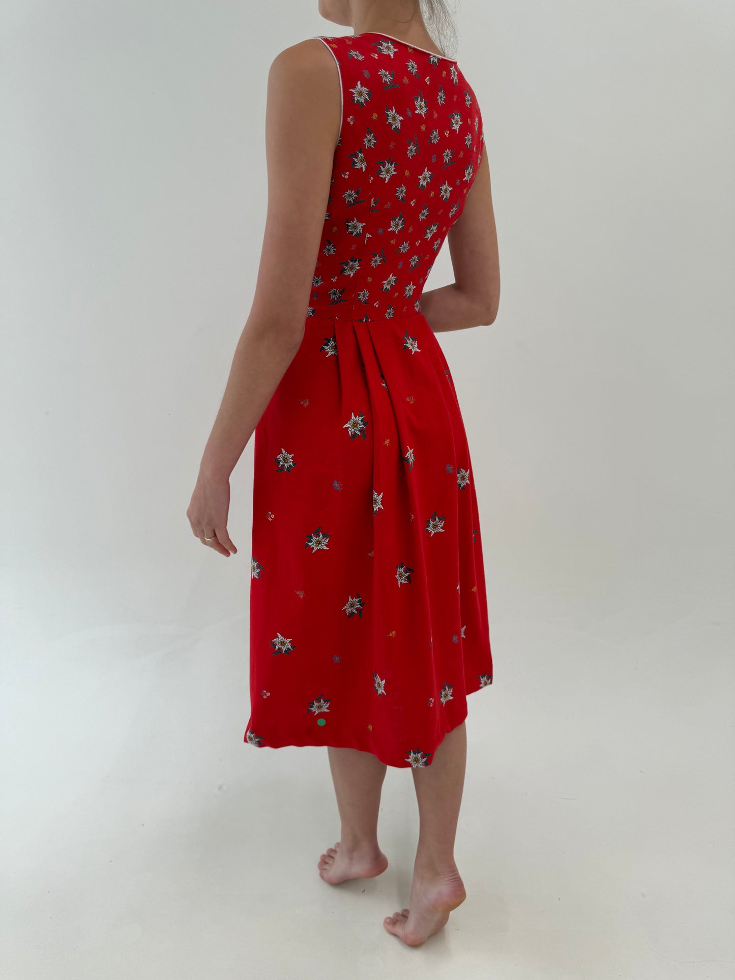 Rochie vintage din pânză răcoroasă de in, bumbac și modal cu corsaj