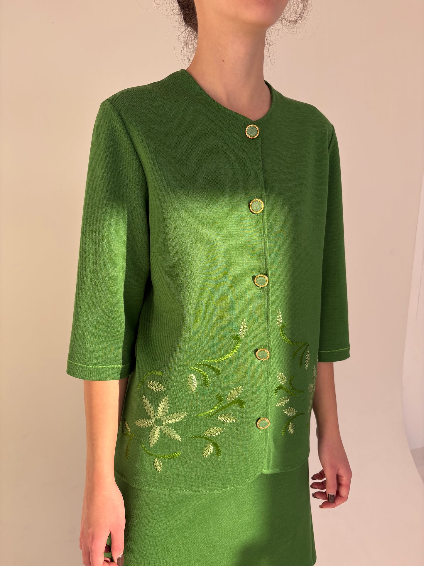 Set vintage verde din tricot dens de lana extrafina cu broderie