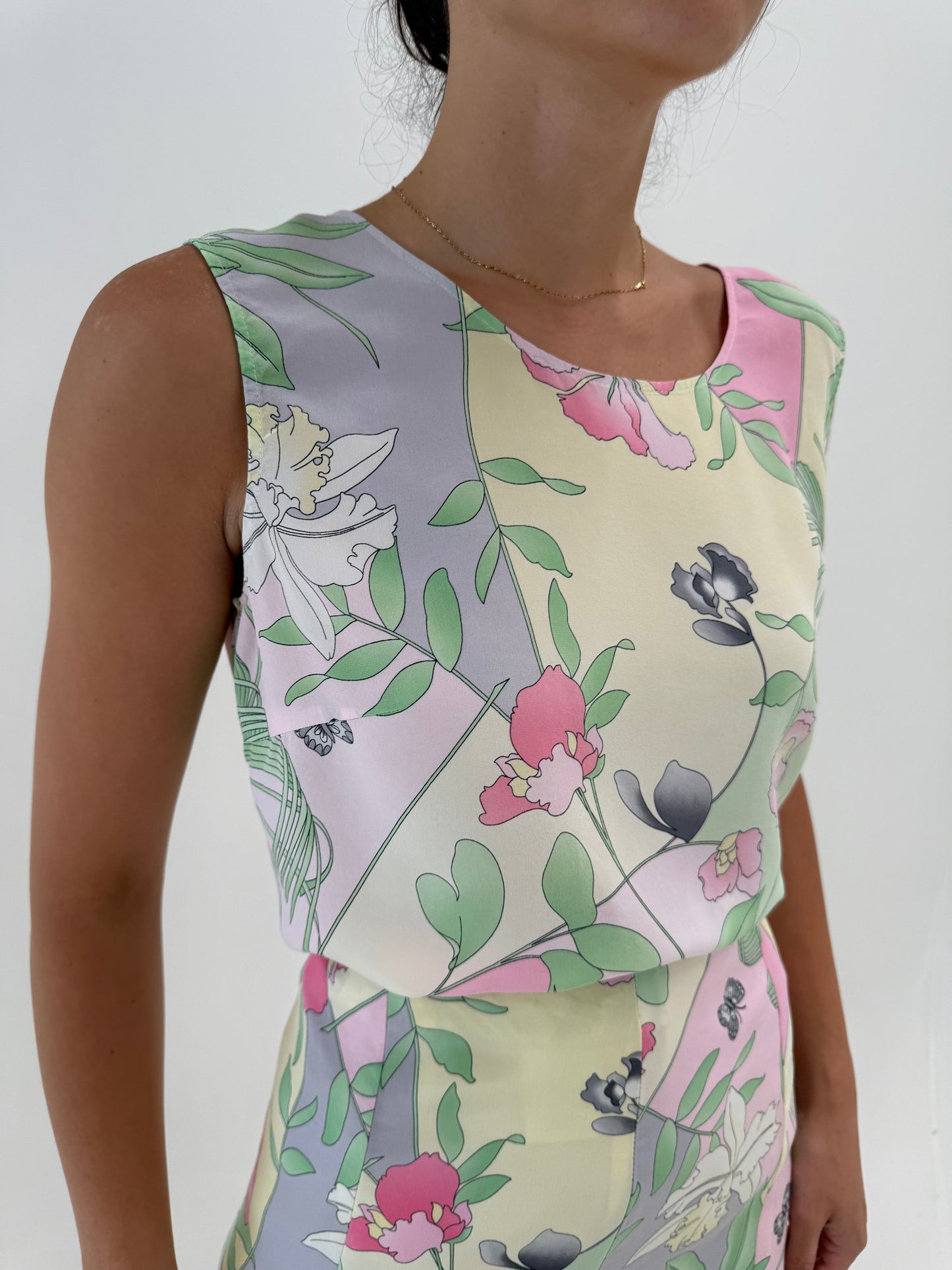 Set din mătase naturală cu print în stil Pucci în culori pudrate