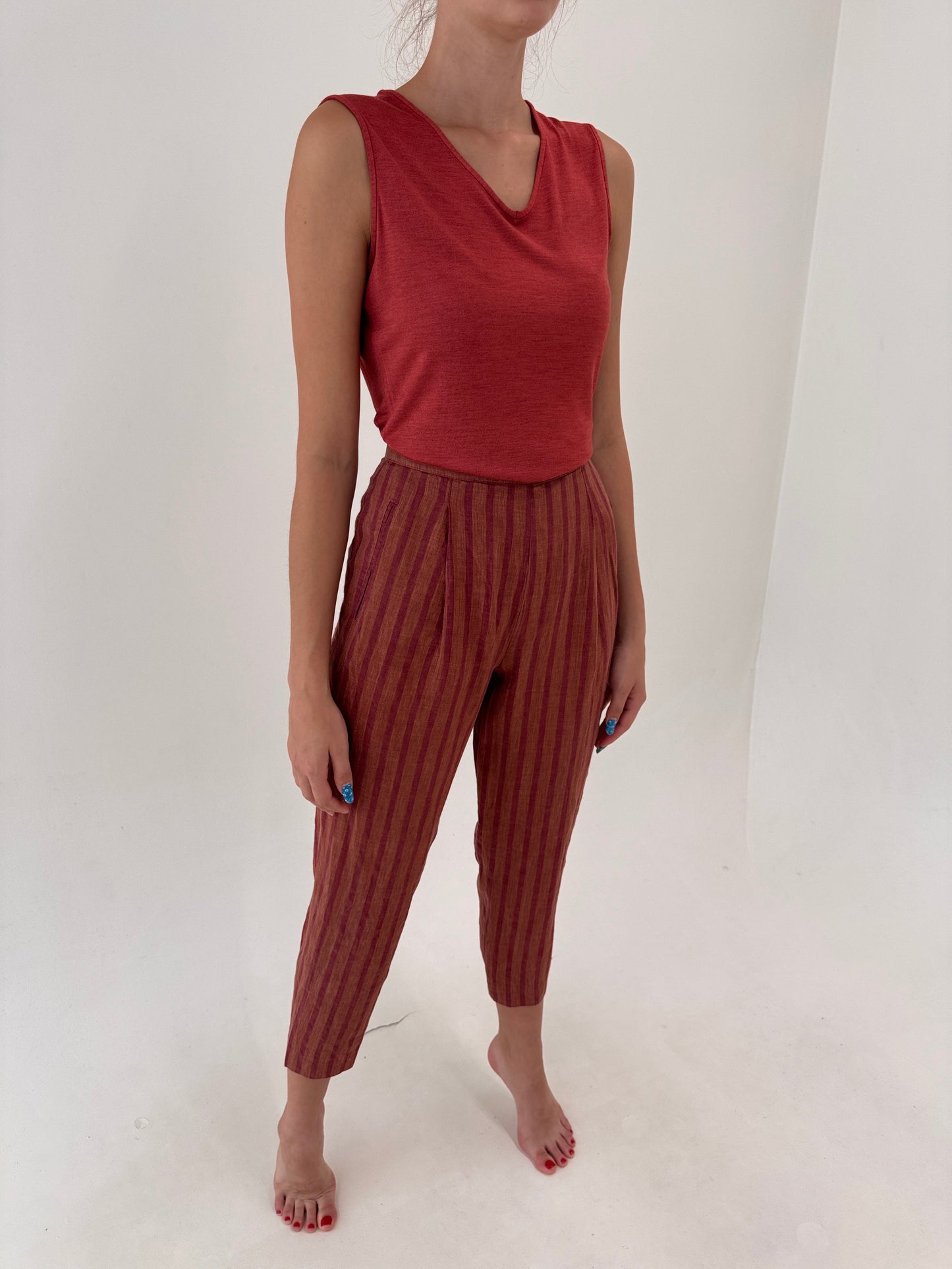 Pantaloni Max Mara din in excepțional burgundy și terracota în dungi