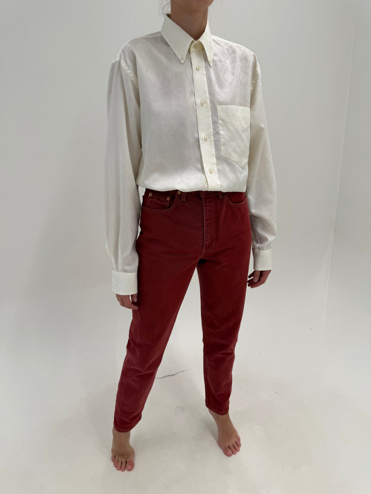 Jeans vintage Levi’s 881 early Y2K tapered cu talie ultra înaltă Washed brick red