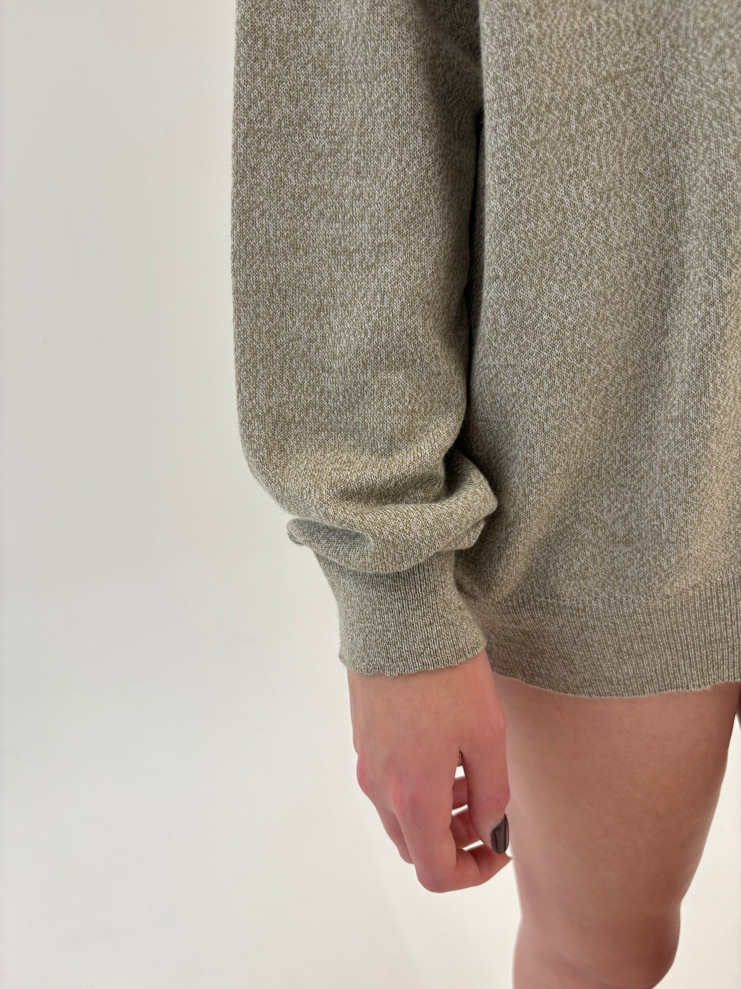 Maleta chimney sage green din lana merino extrafina în croi lejer