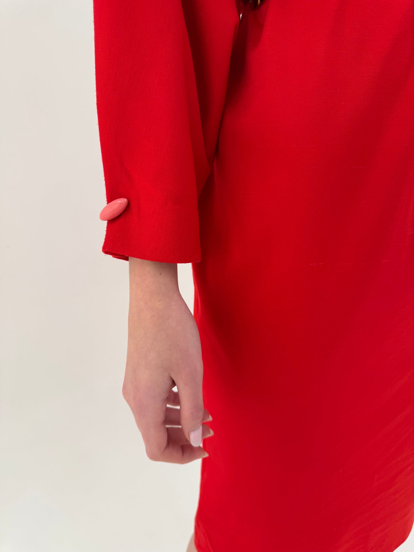 Rochie vintage roșu tare din tricot dens de lana extrafina cu mânecă fluture