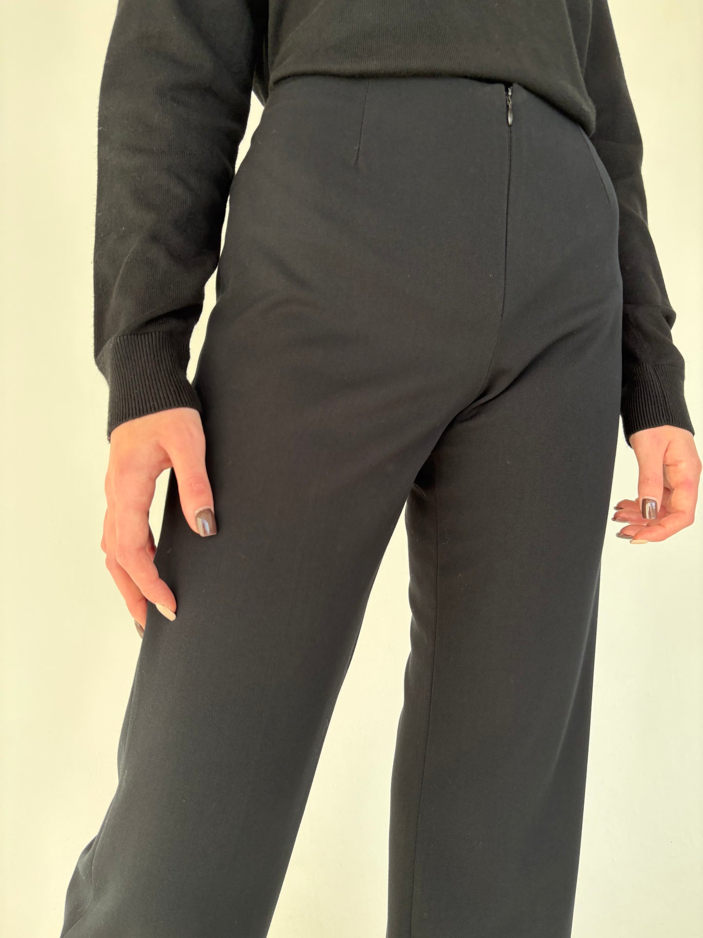 Pantaloni negri din stofă confort de lana extrafina