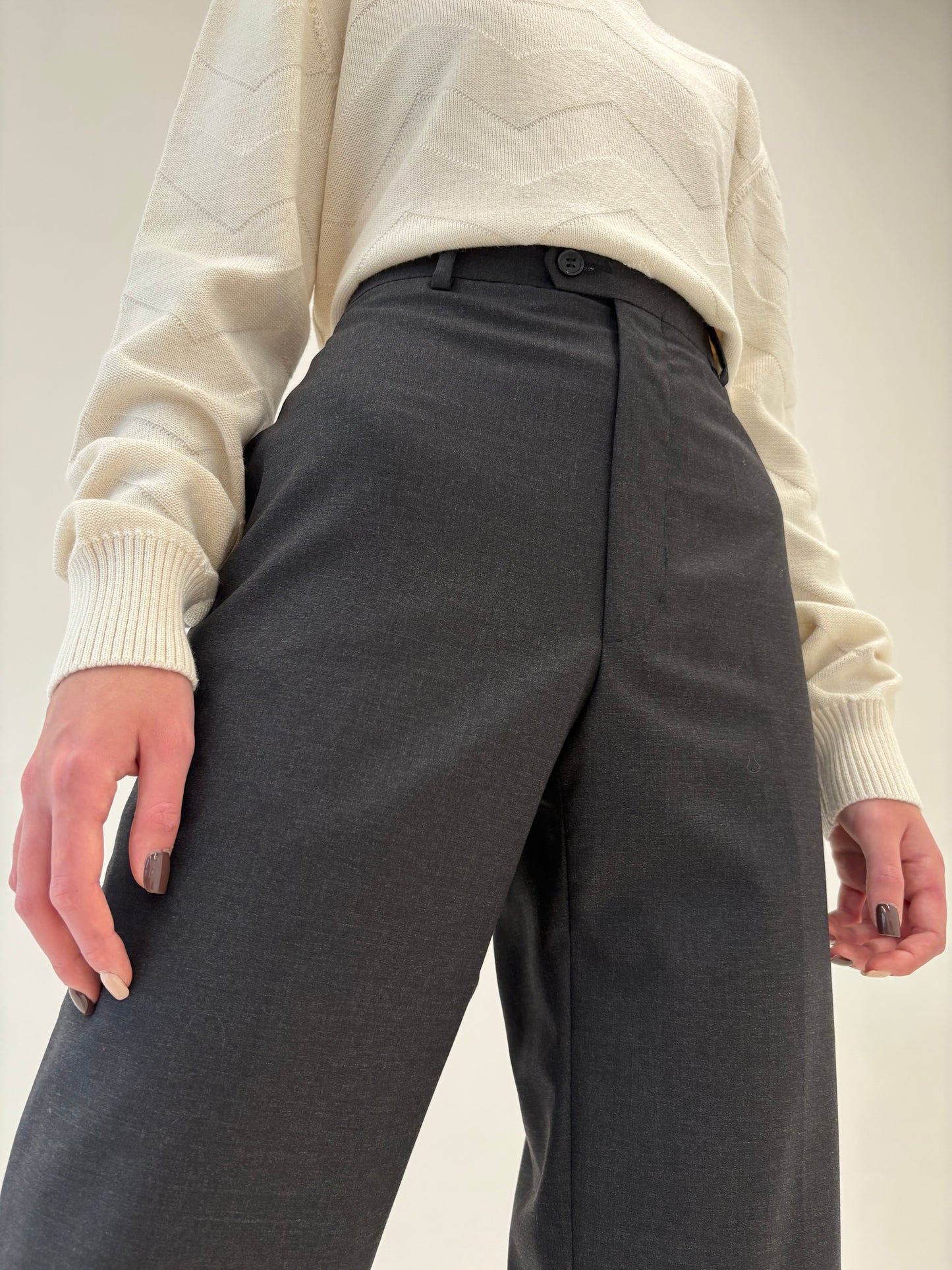 Pantaloni tall din stofă luxury de lana extrafina super 100’s în croi actual