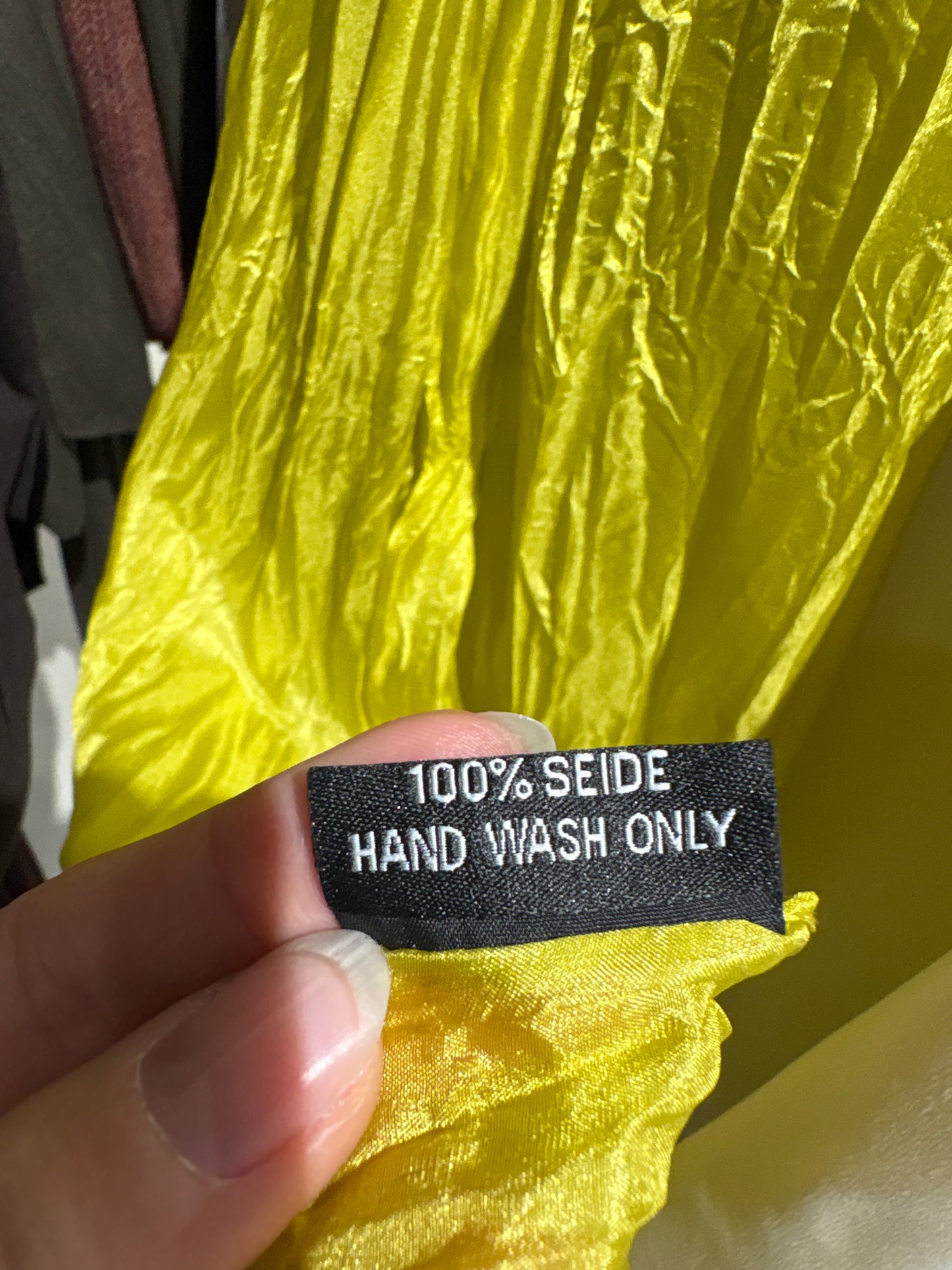 Eșarfă XXL no iron chartreuse din mătase naturală