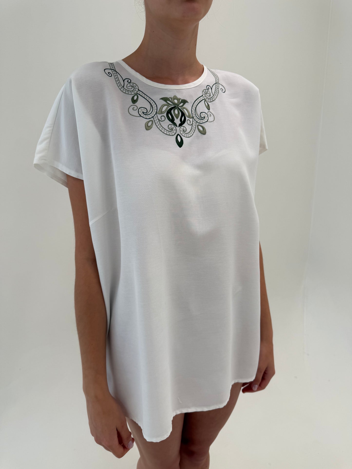 Top în croi lejer minimalist cu broderie dark green