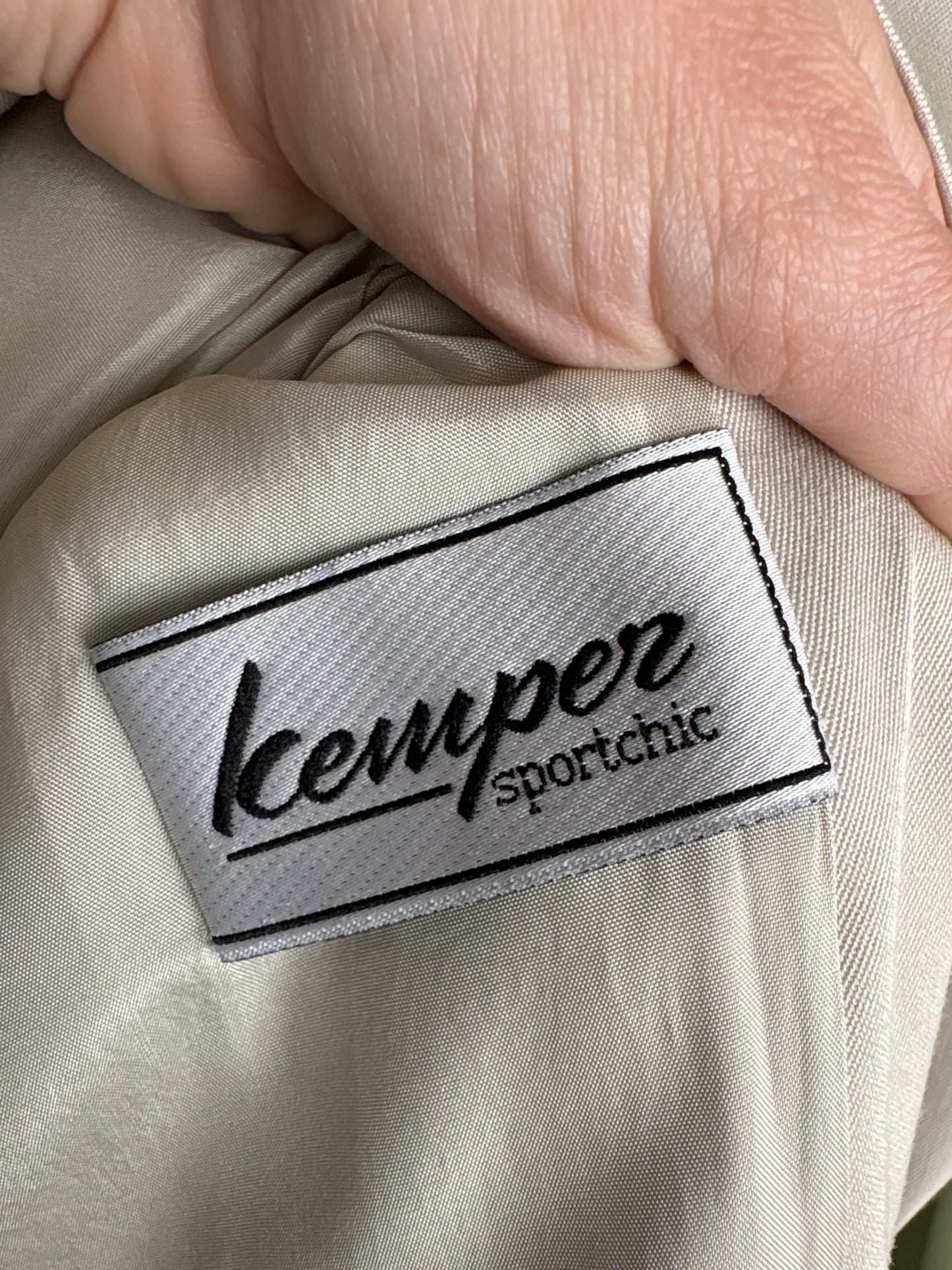 Trench vintage excepțional din gabardină în nuanța pudrată de brand premium