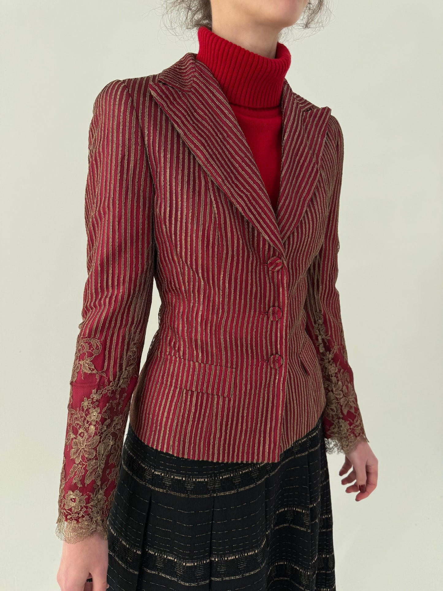 Sacou ultra luxury prețios Talbot Runhof cu bază de mătase și dantelă chantily