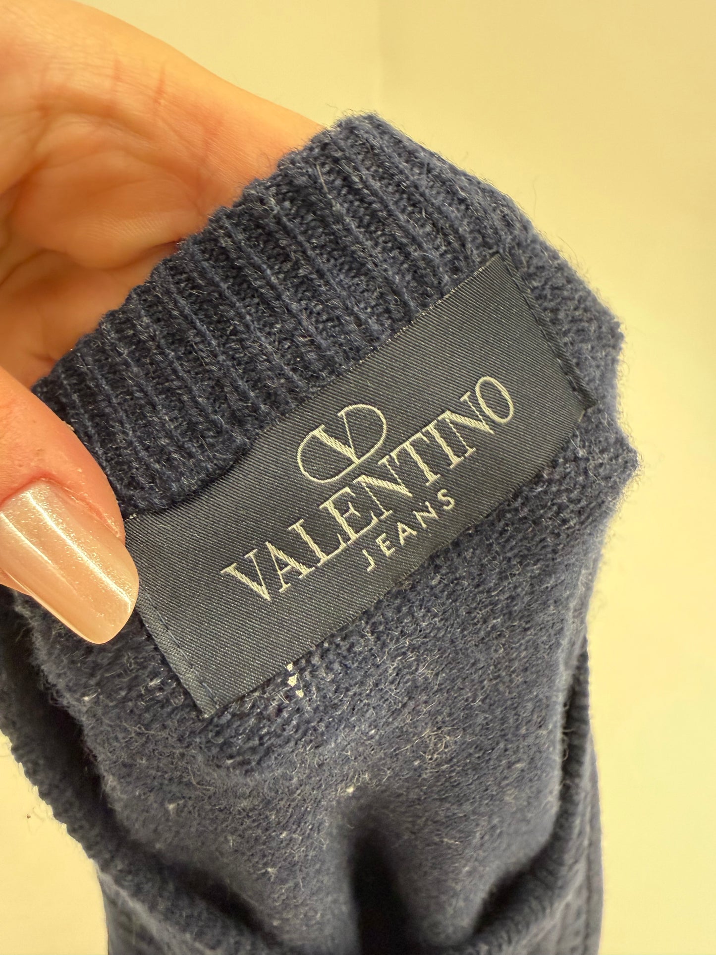 Pulover Valentino cu torsade și anchior în croi lejer 80% lana plină