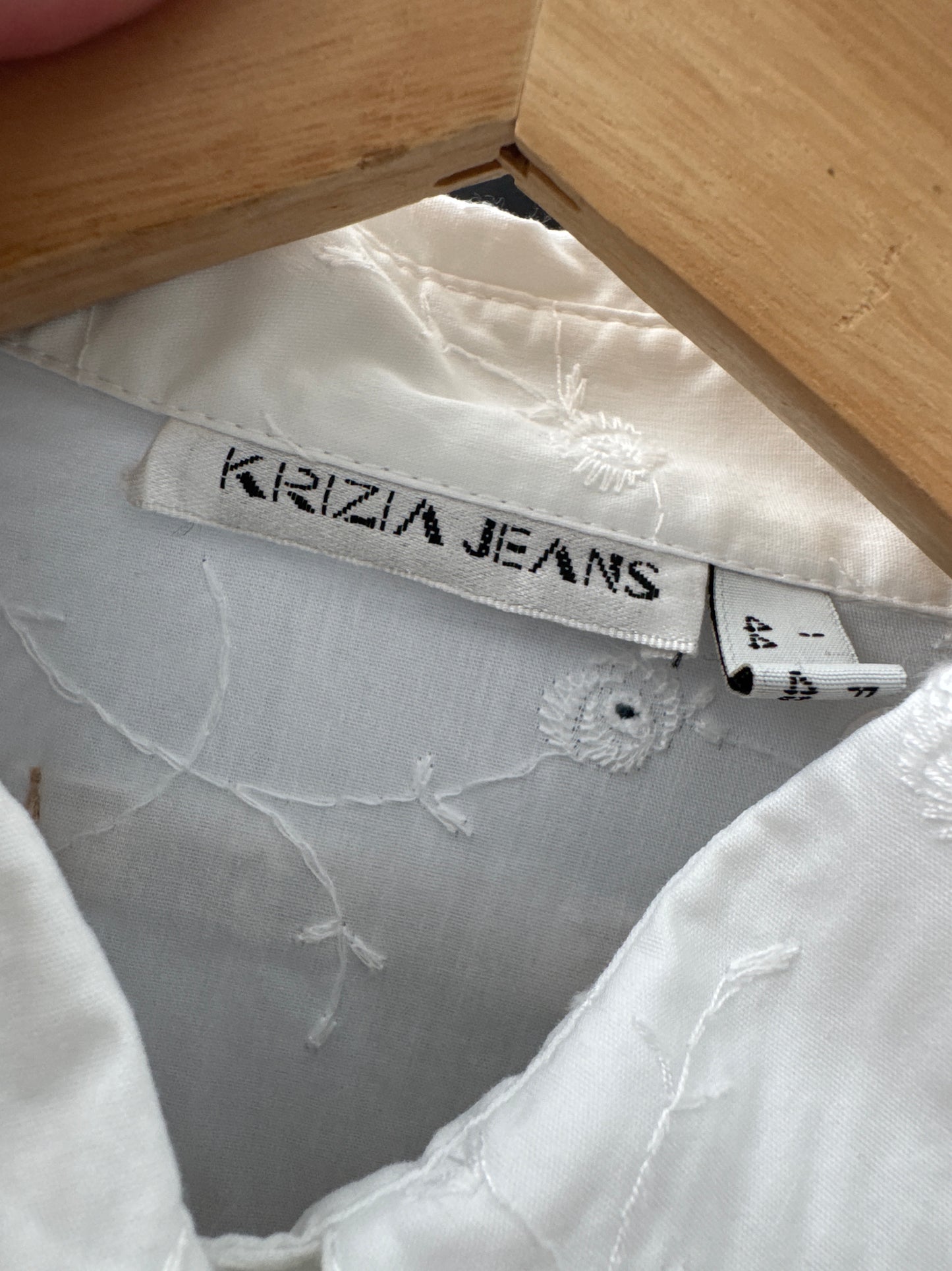 Cămașa Krizia superbă din bumbac integral broderie anglaise cu aplicații