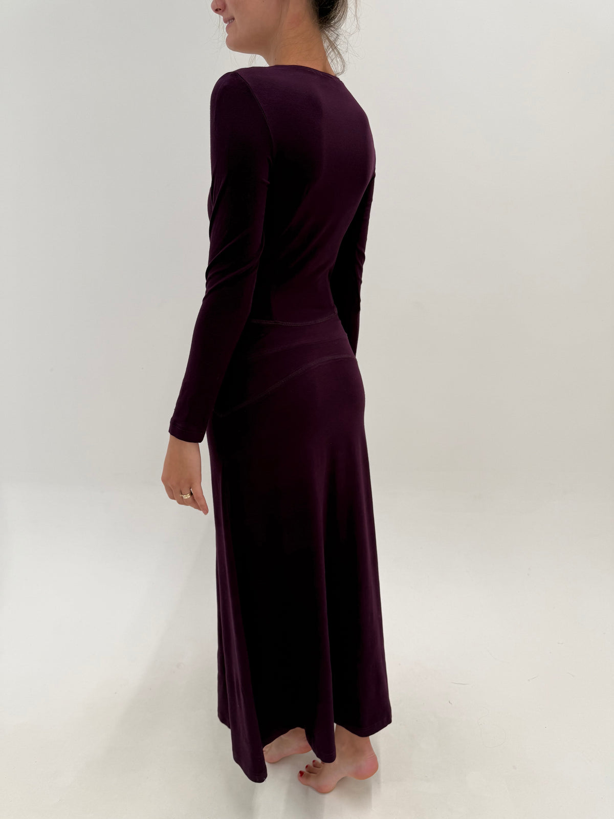 Rochie maxi plum din tricot fin în croi minimalist