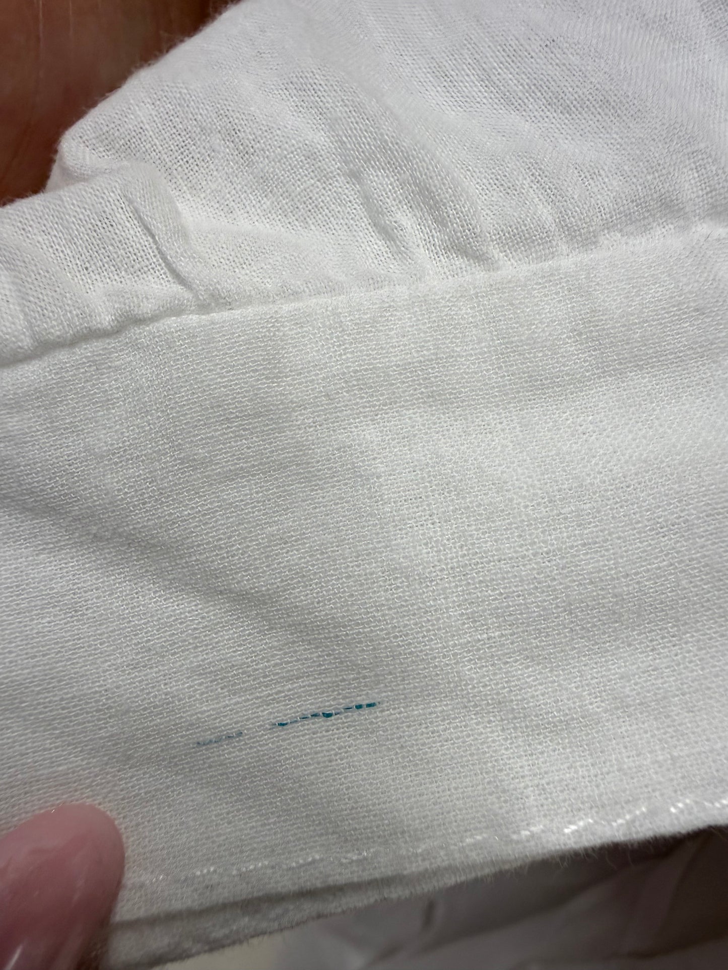 Rochie tip tunica în croi lejer din pânză moale de bumbac cu broderie anglaise