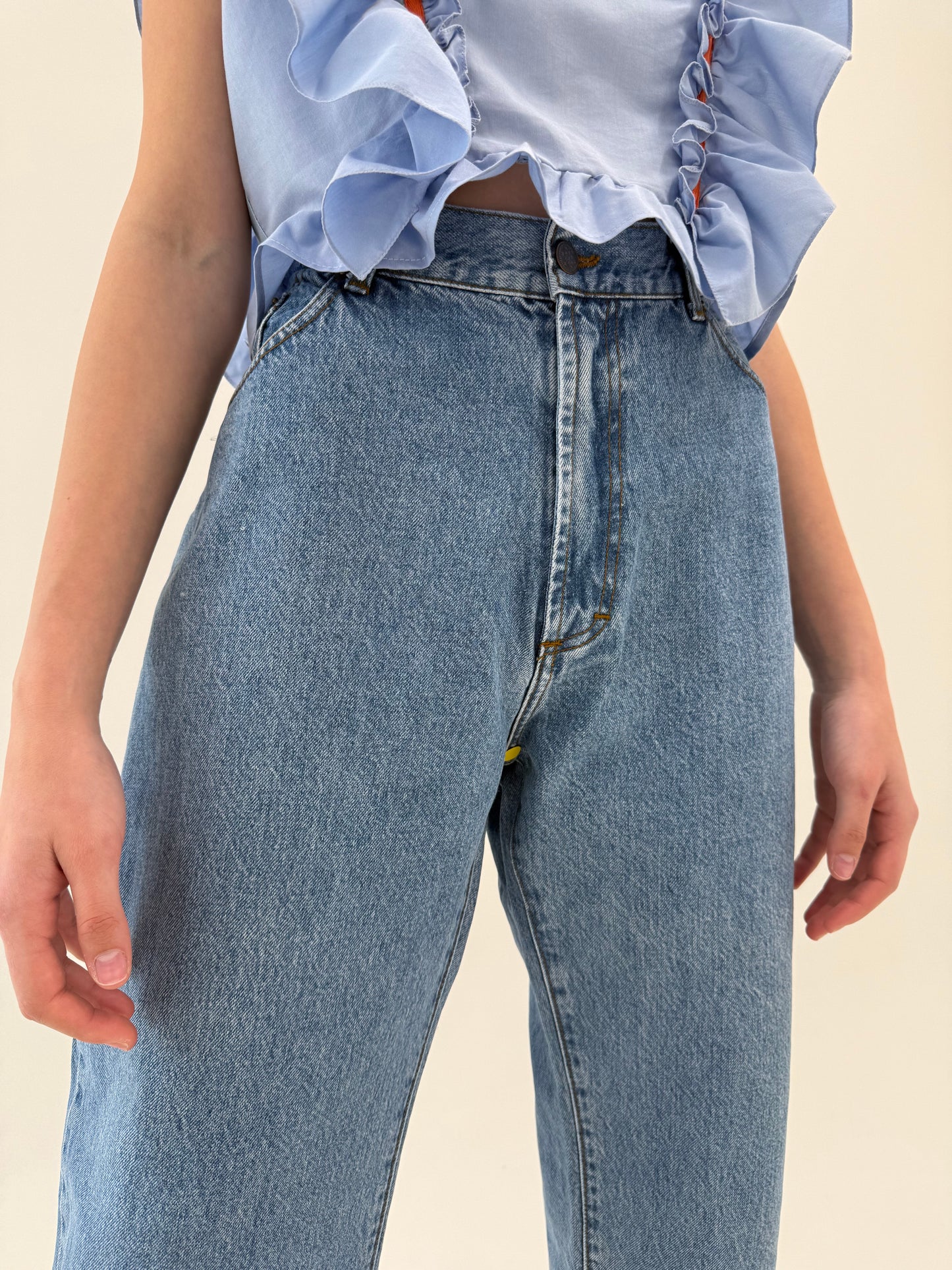 Jeans vintage premium petite mom fit classic wash cu talie înaltă