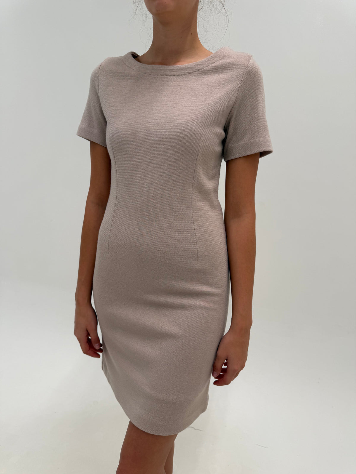 Rochie vintage dusty pink din tricot extrafin 70% lana in croi clasic minimalist