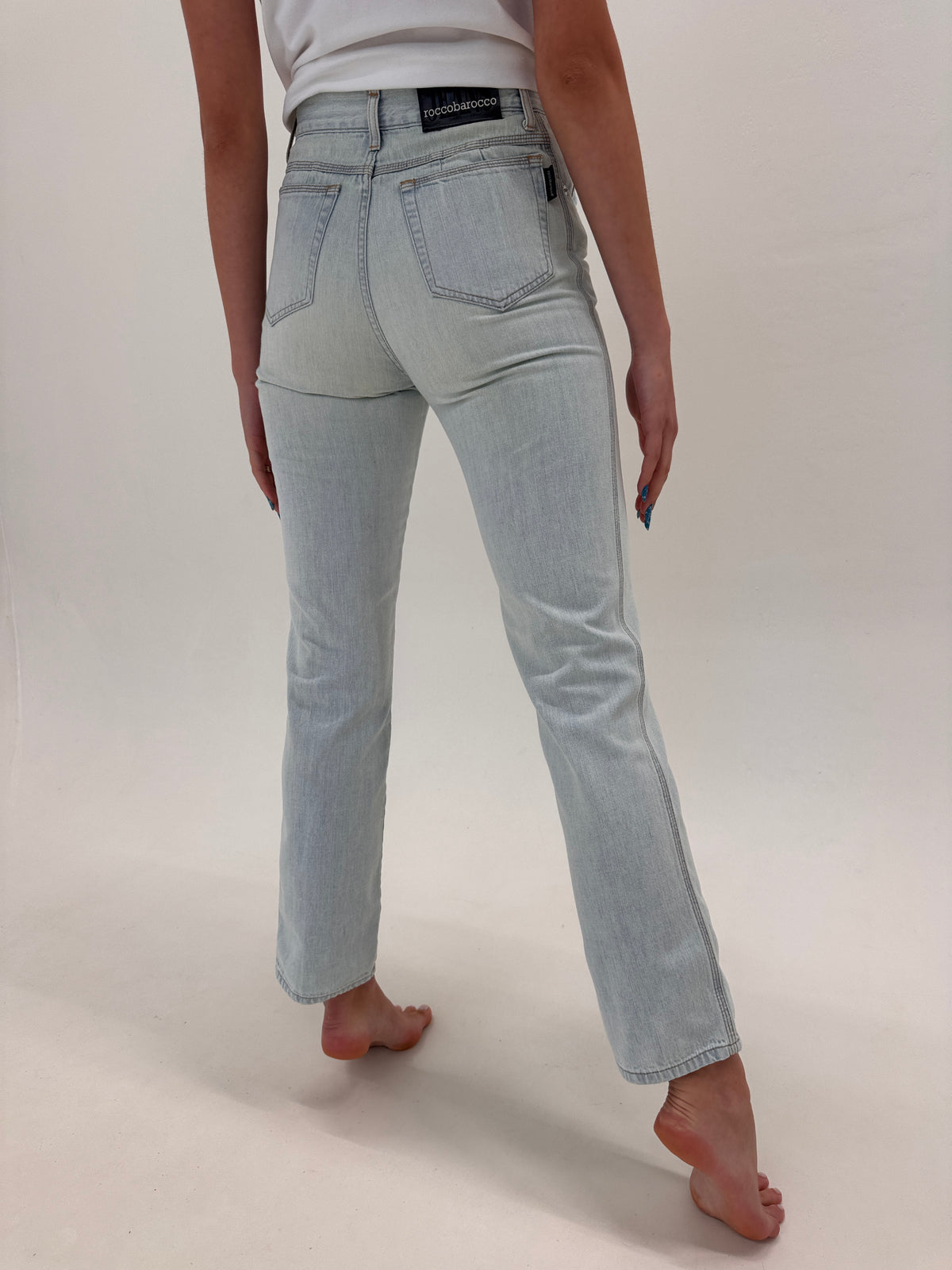 Jeans luxury Rocco Barocco de vară în croi clasic light wash cu talie înaltă