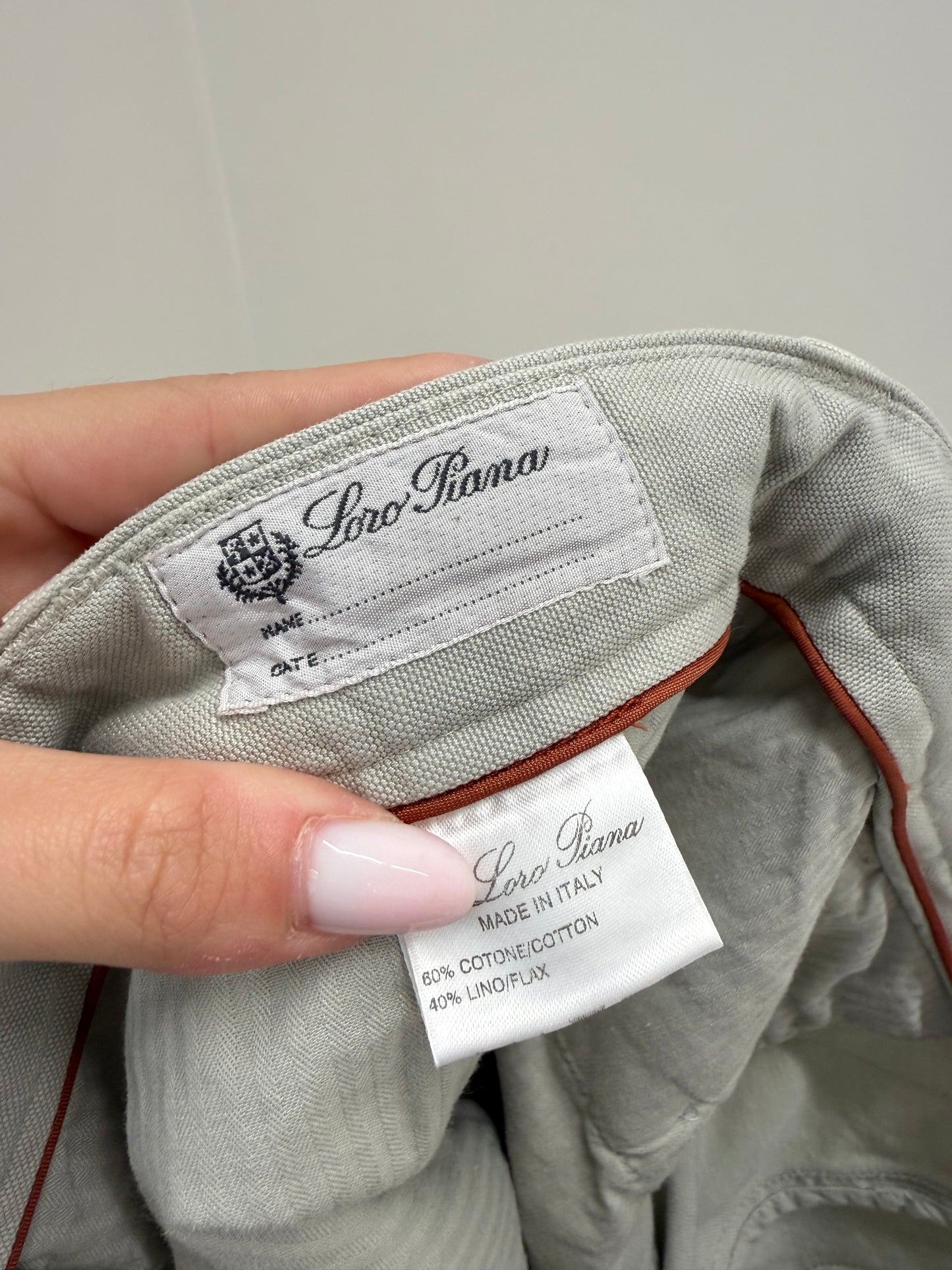 Pantaloni Loro Piana light gray din in și bumbac în croi clasic