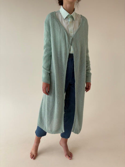 Cardigan lung mint green din baby mohair