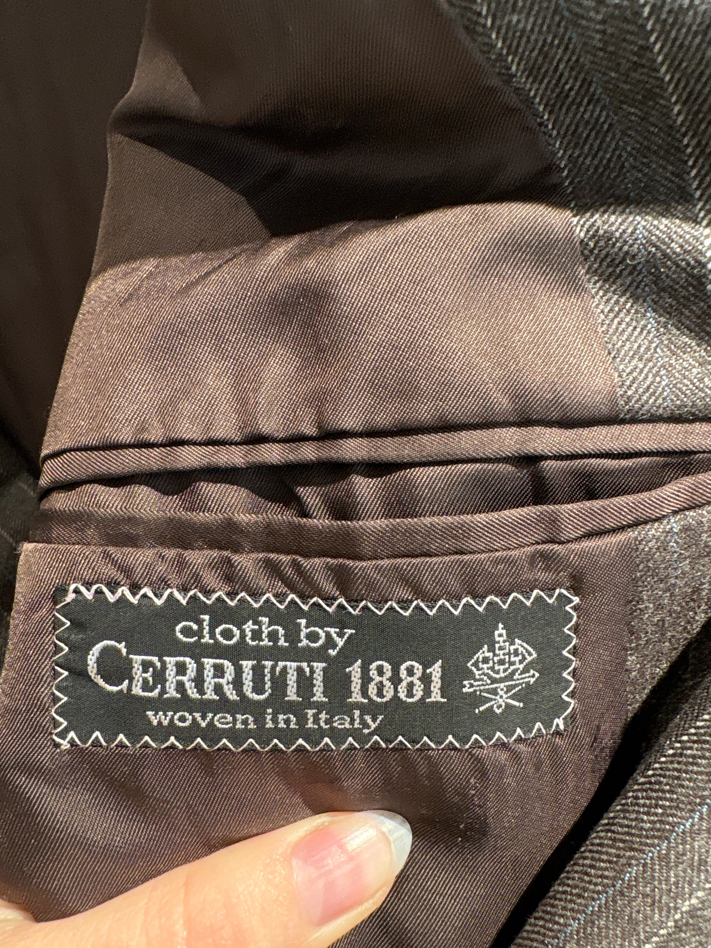 Costum high end italian din stofă luxury Cerutti taupe plină cu dungi fine verticale