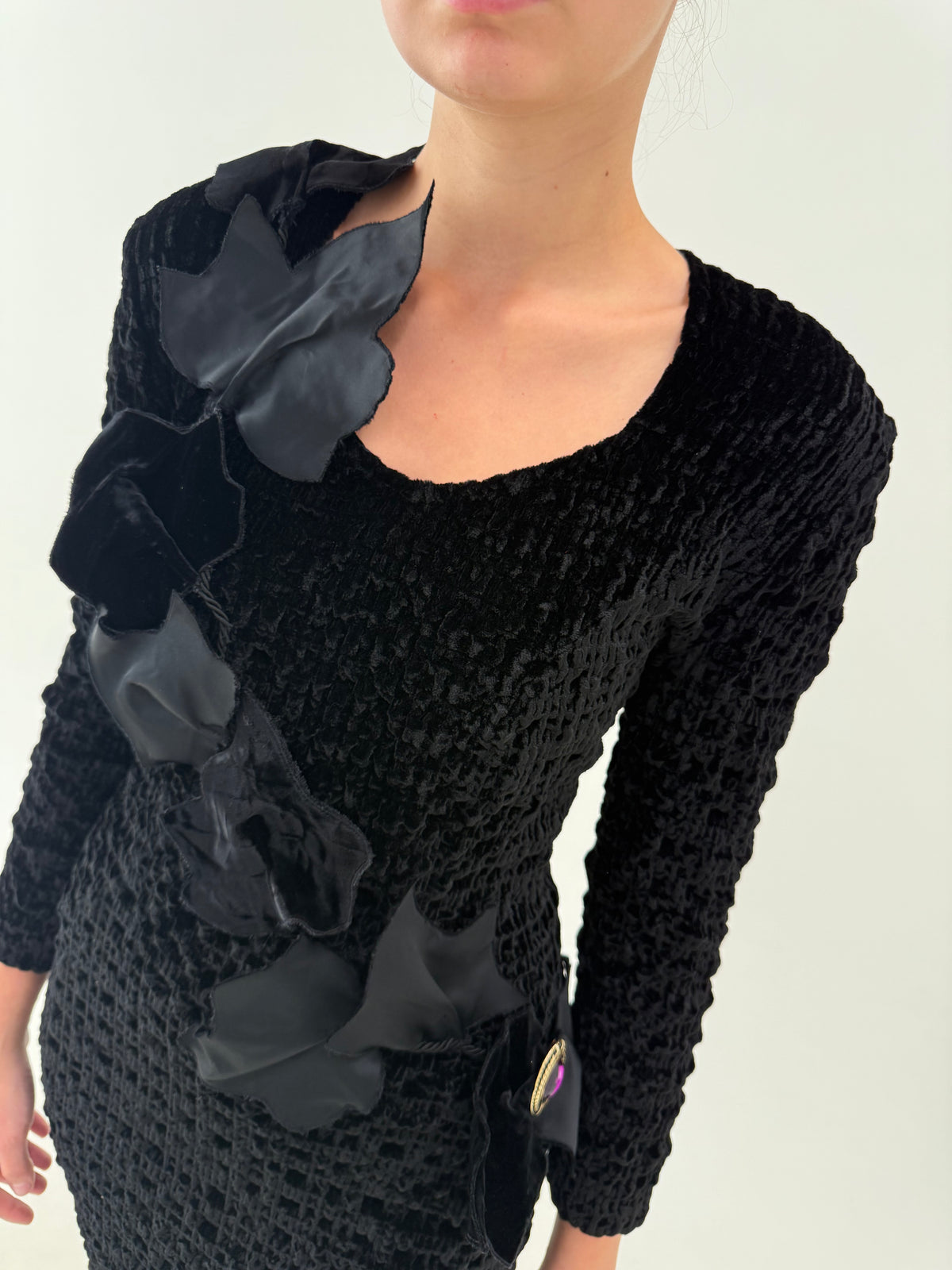 LBD old vintage anii 80 din catifea catifea cloqué cu aplicații