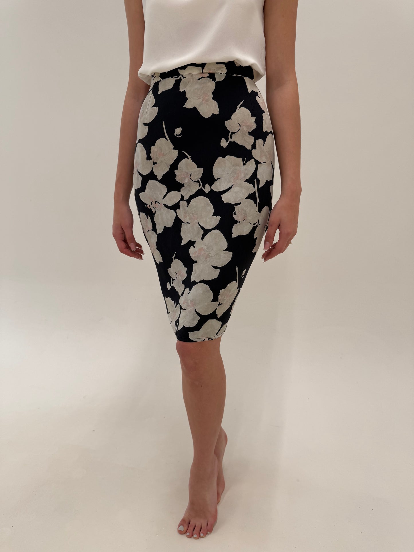 Deux piece clasic italian de brand luxury din mătase naturală cu print floral delicat