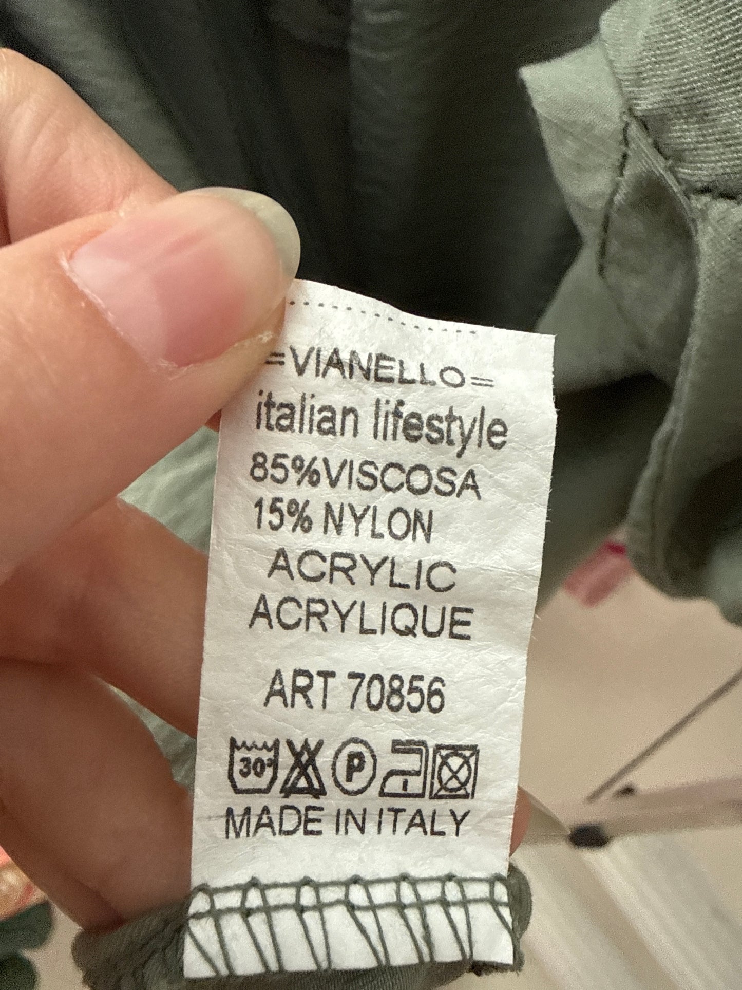 Rochie italiană valoroasă cu fronseu Sage green în croi lejer