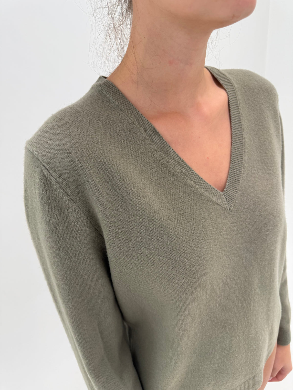 Pulover Sage green în anchior din lana extrafina