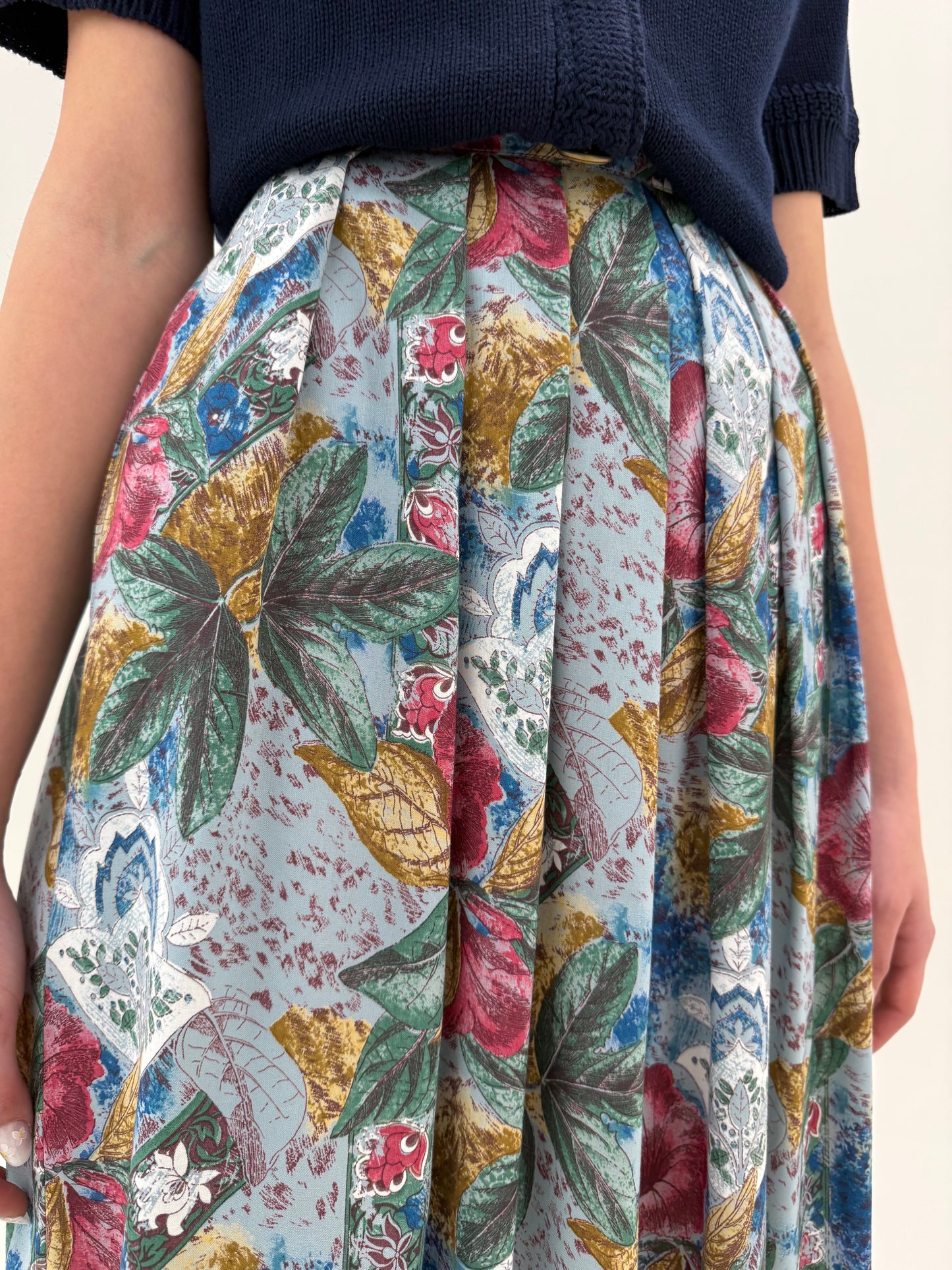 Fusta vintage baby blue plisata cu print și buzunare din panzica