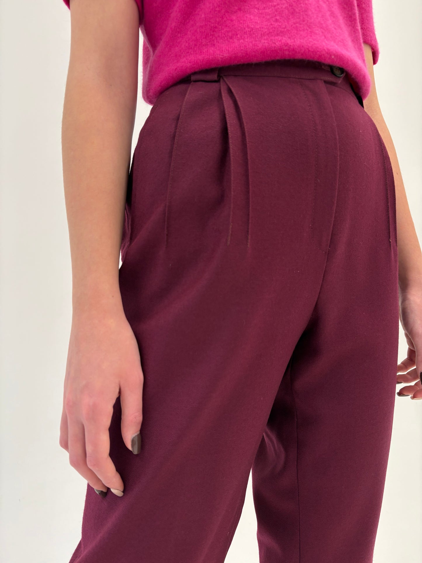 Pantaloni burgundy țigaretă din lana pura extrafina certificată