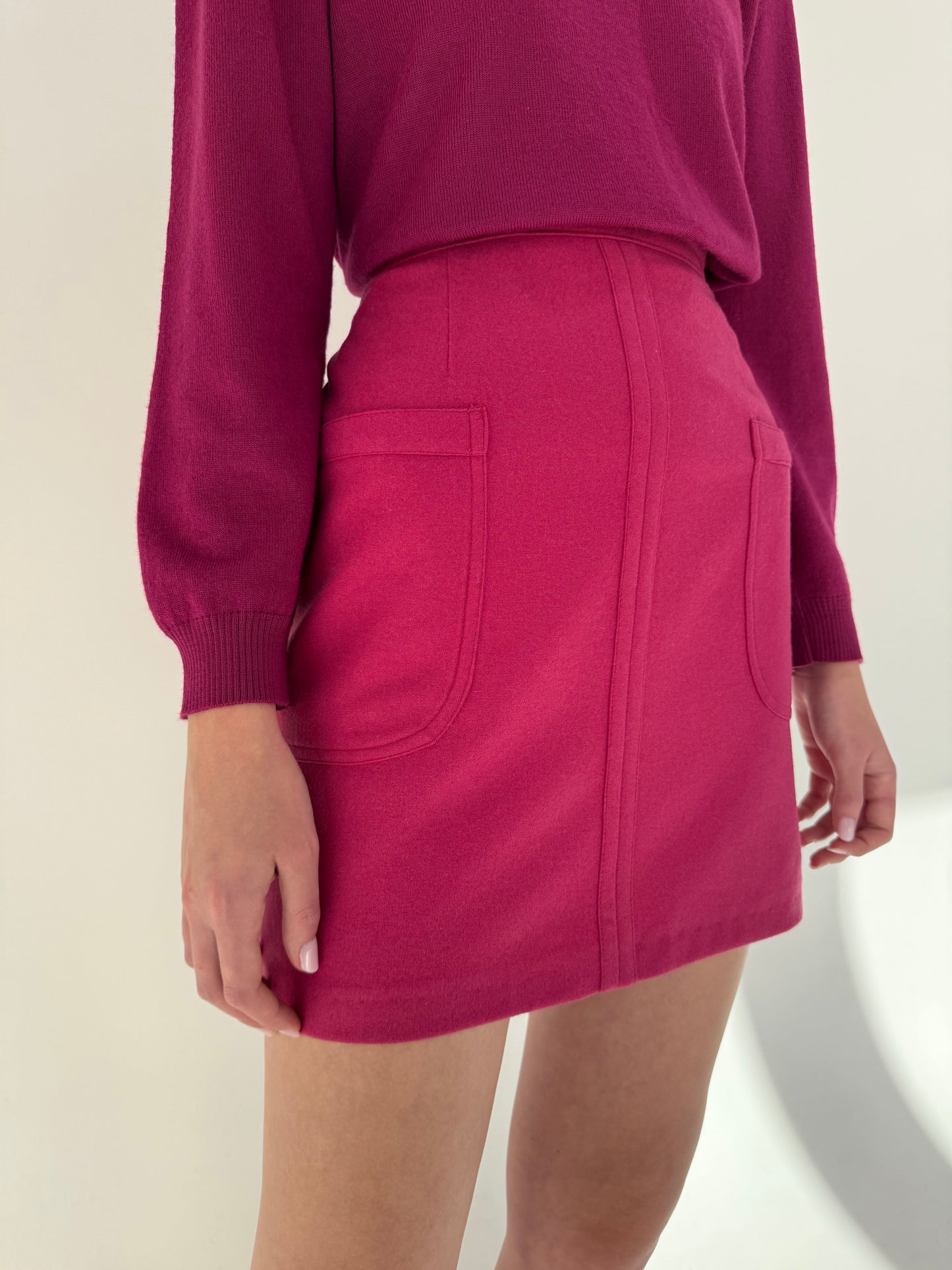 Fustă mini raspberry red cu talie ultra înaltă marcată 80% lana extrafina