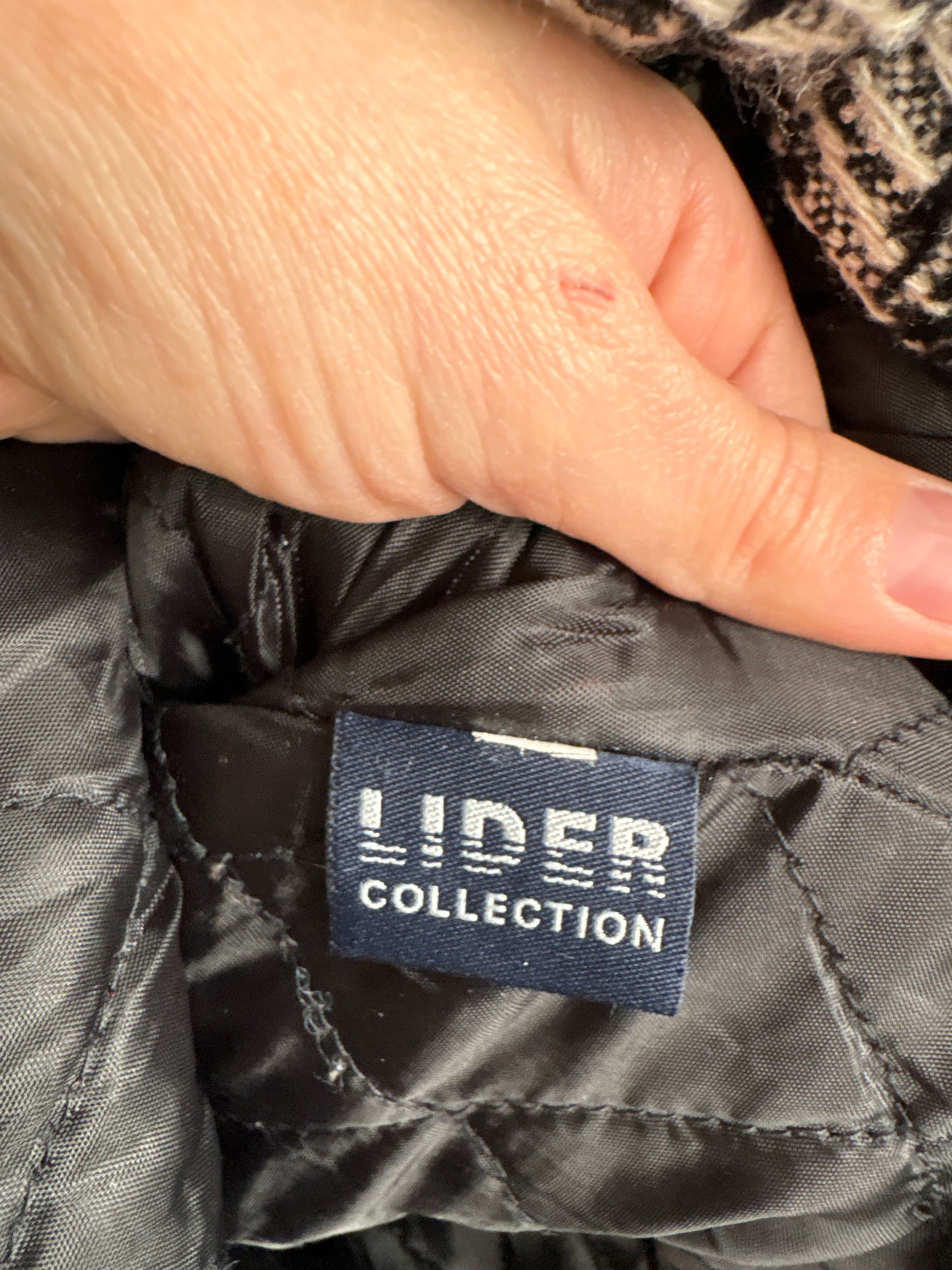 Palton vintage din lână jacquard structurată cu fir reliefat și blană de nurcă albă